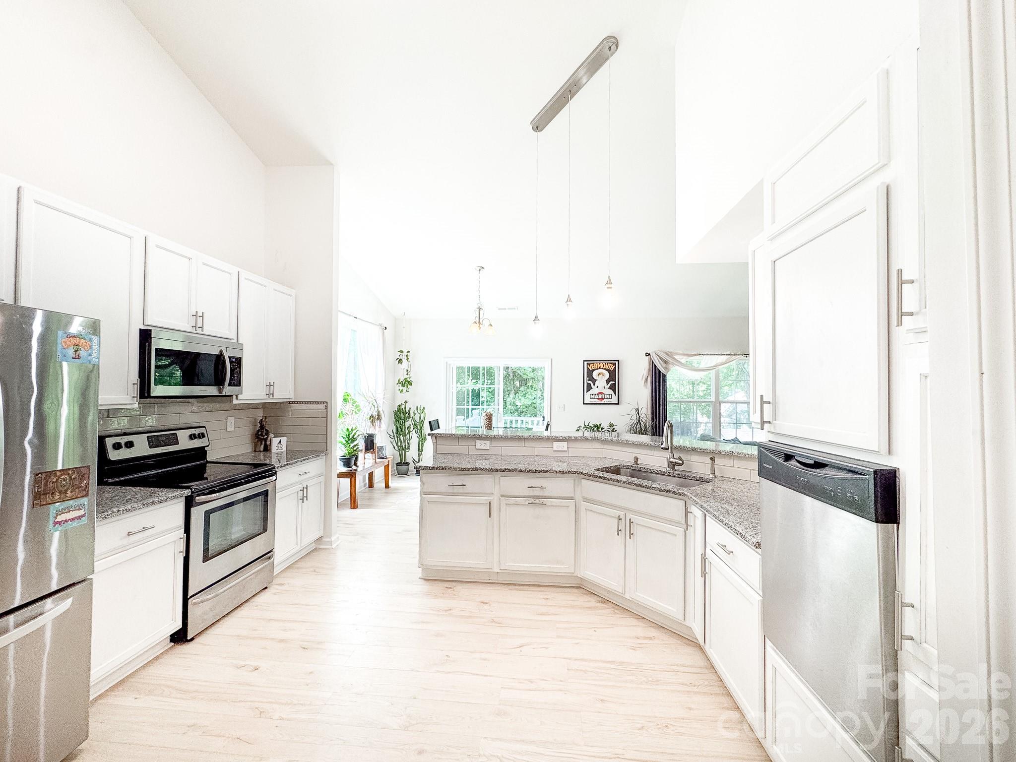 Kitchen - 6117 Robert Street, Huntersville