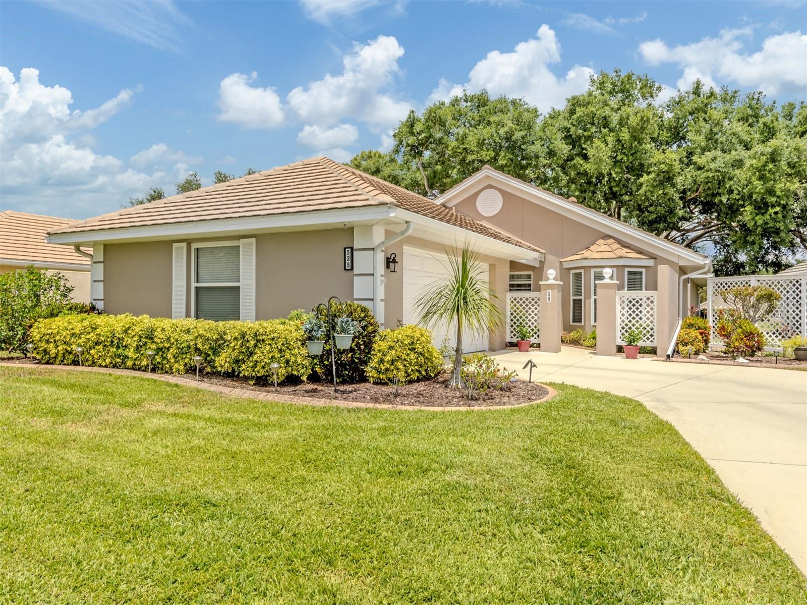 525 CLUBSIDE CIR #53