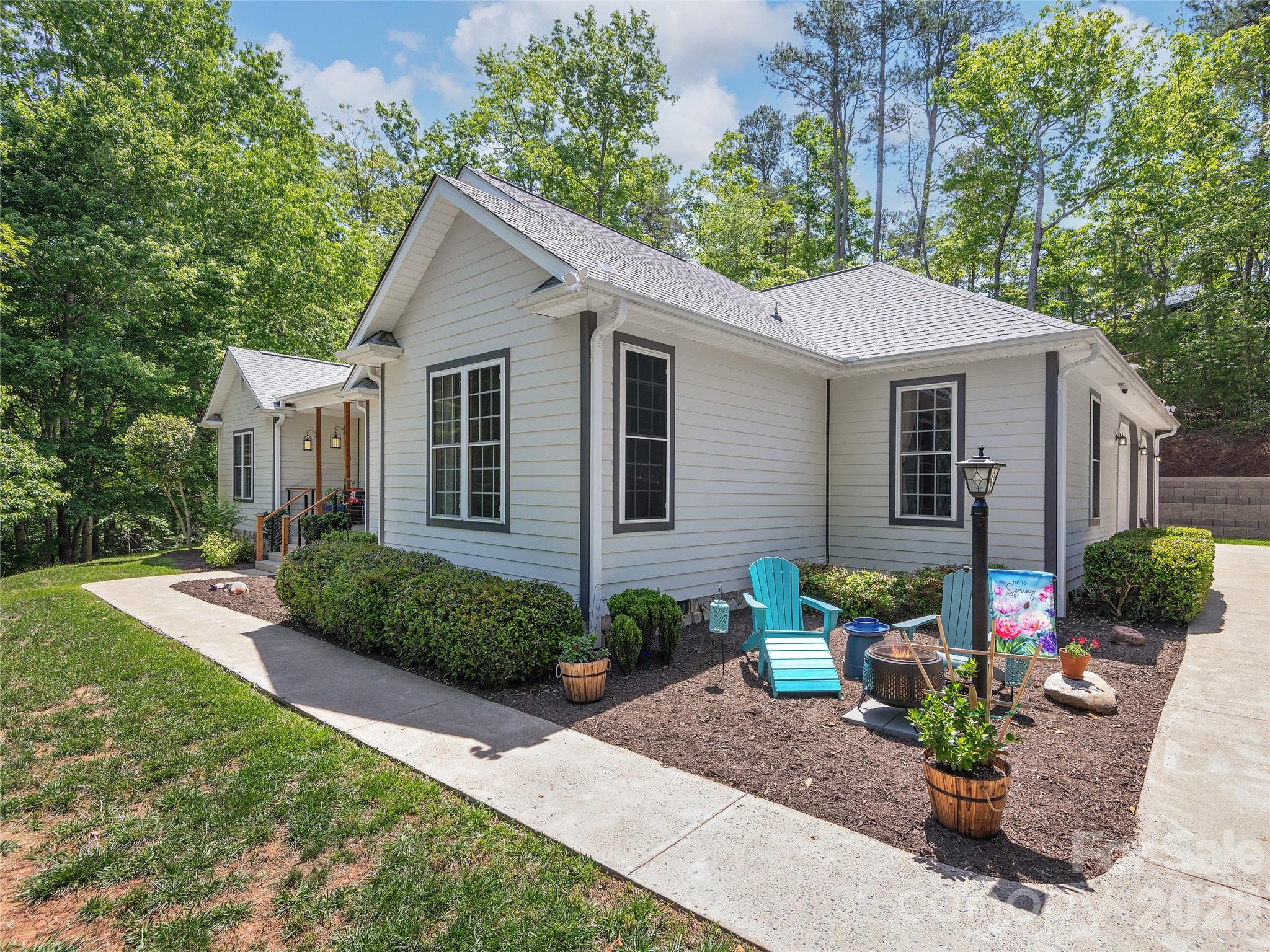 Single Family Residence at 232 Wild Haven Way, Mill Spring, photo 2 of 33
