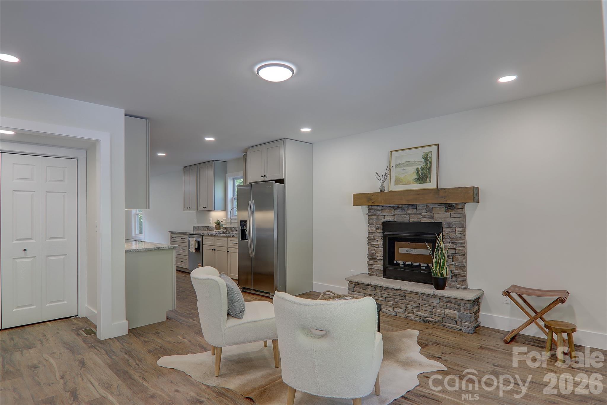 Single Family Residence at 12 Whipoorwill Way, Waynesville, photo 8 of 43