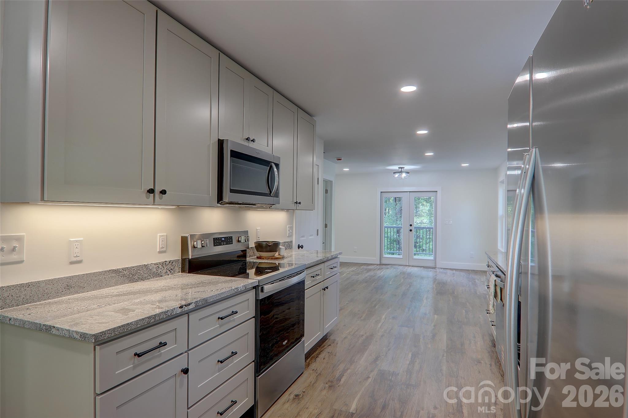 Single Family Residence at 12 Whipoorwill Way, Waynesville, photo 12 of 43