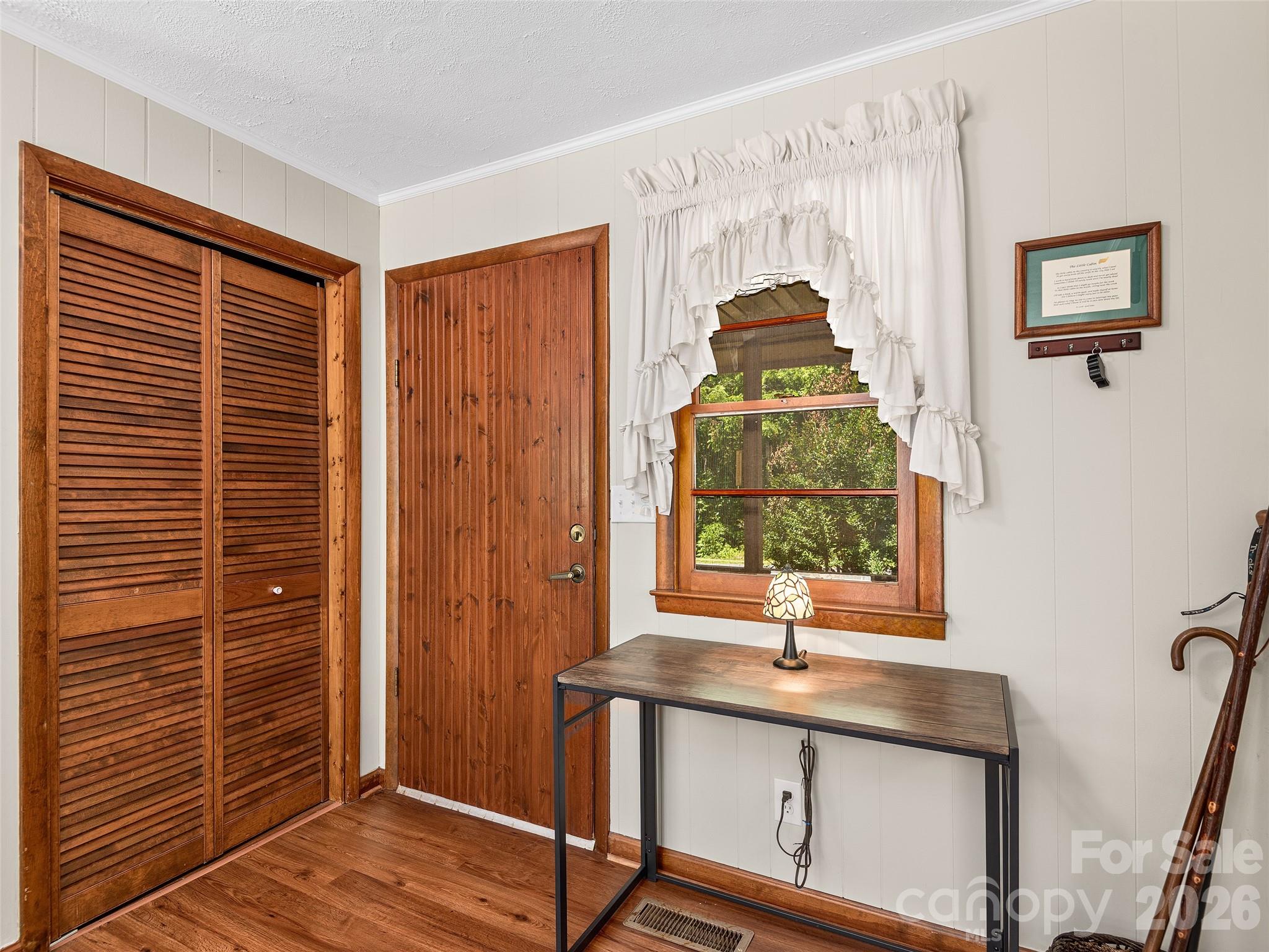 Single Family Residence at 185 Indian Springs Road, Clyde, photo 3 of 23
