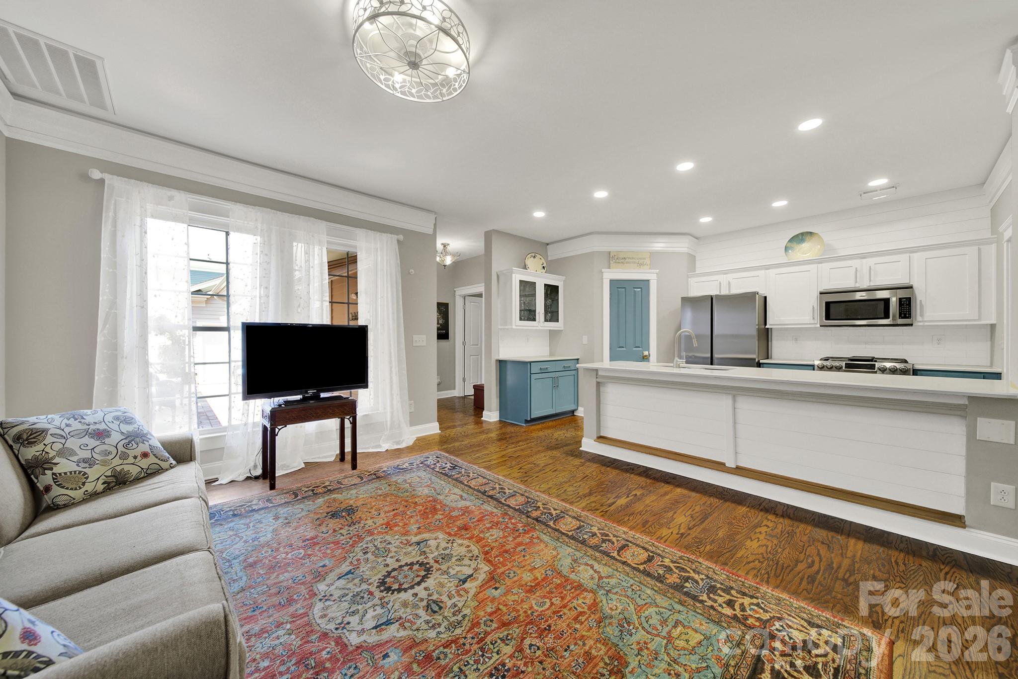 Open Floor Plan - Family Room Open to Kitchen - Walk-in Pantry - 4214 Settler Heights Drive, Fort Mill