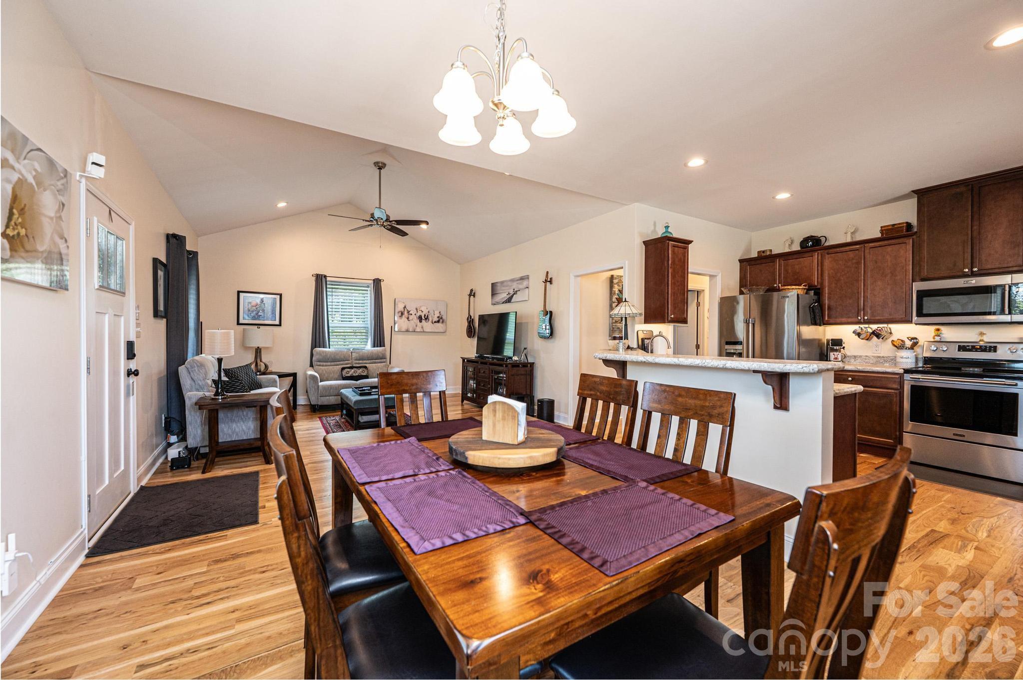 Single Family Residence at 1092 33rd Avenue Loop NE, Hickory, photo 15 of 47
