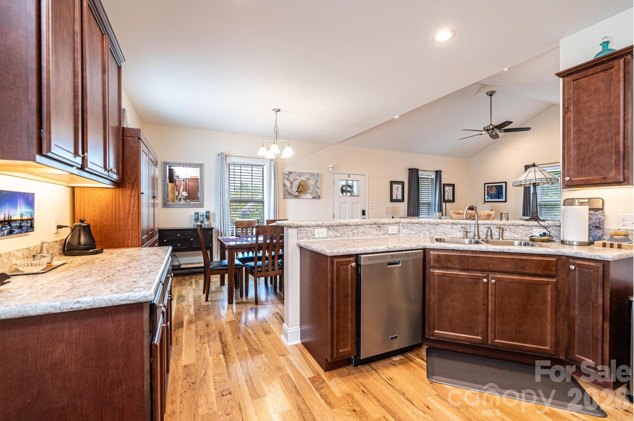 Single Family Residence at 1092 33rd Avenue Loop NE, Hickory, photo 18 of 47