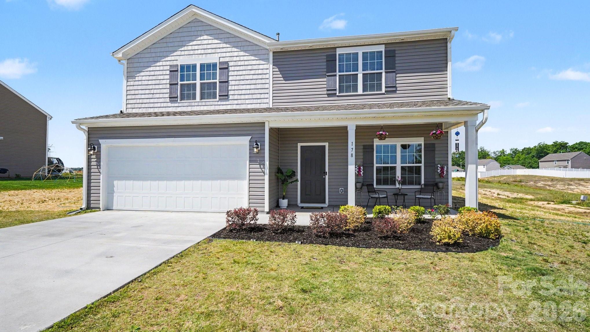 Single Family Residence at 178 Wickham Court, Clemmons, photo 2 of 32