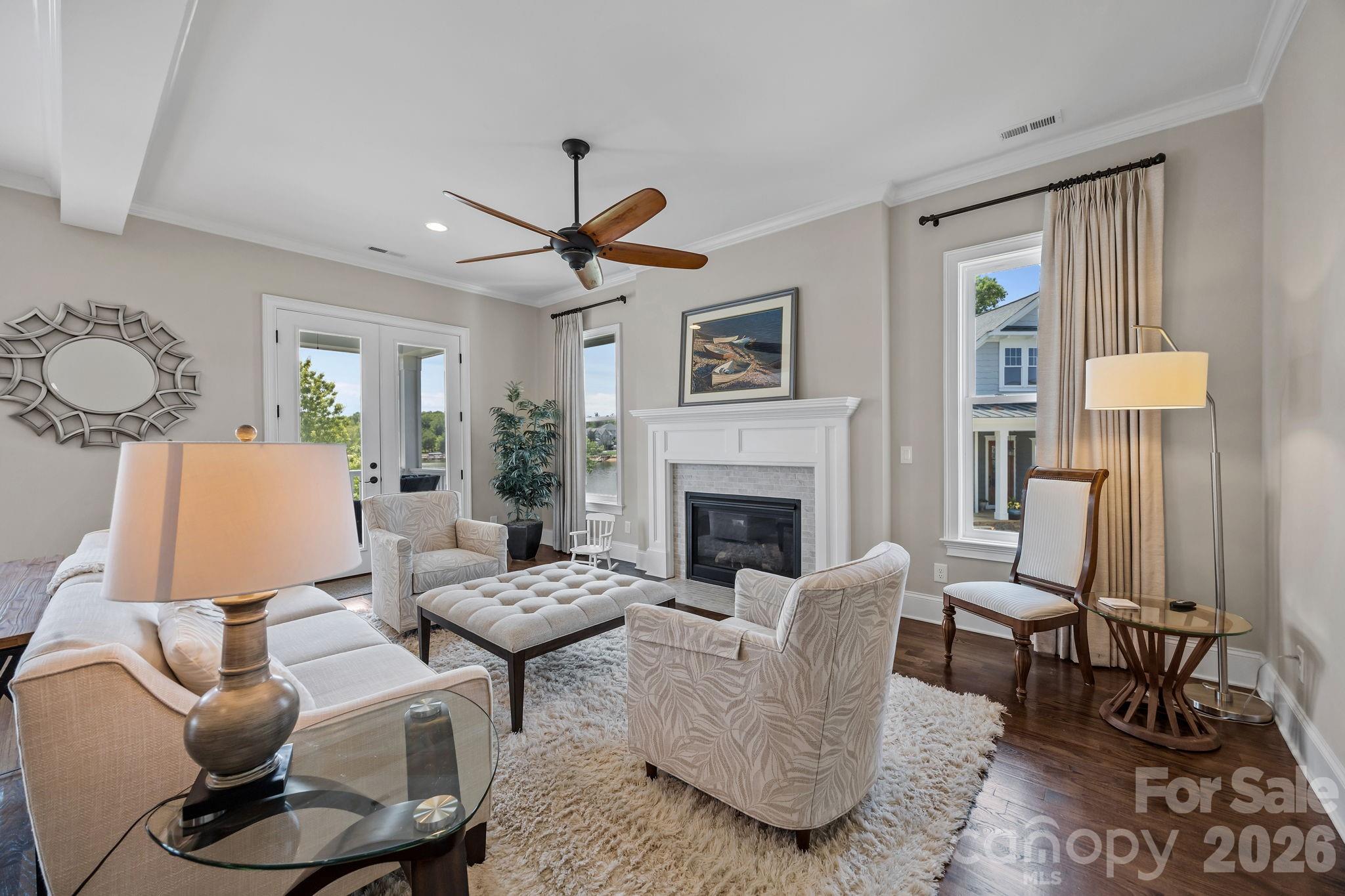 Single Family Residence at 122 Sisters Cove Court, Mooresville, photo 7 of 48