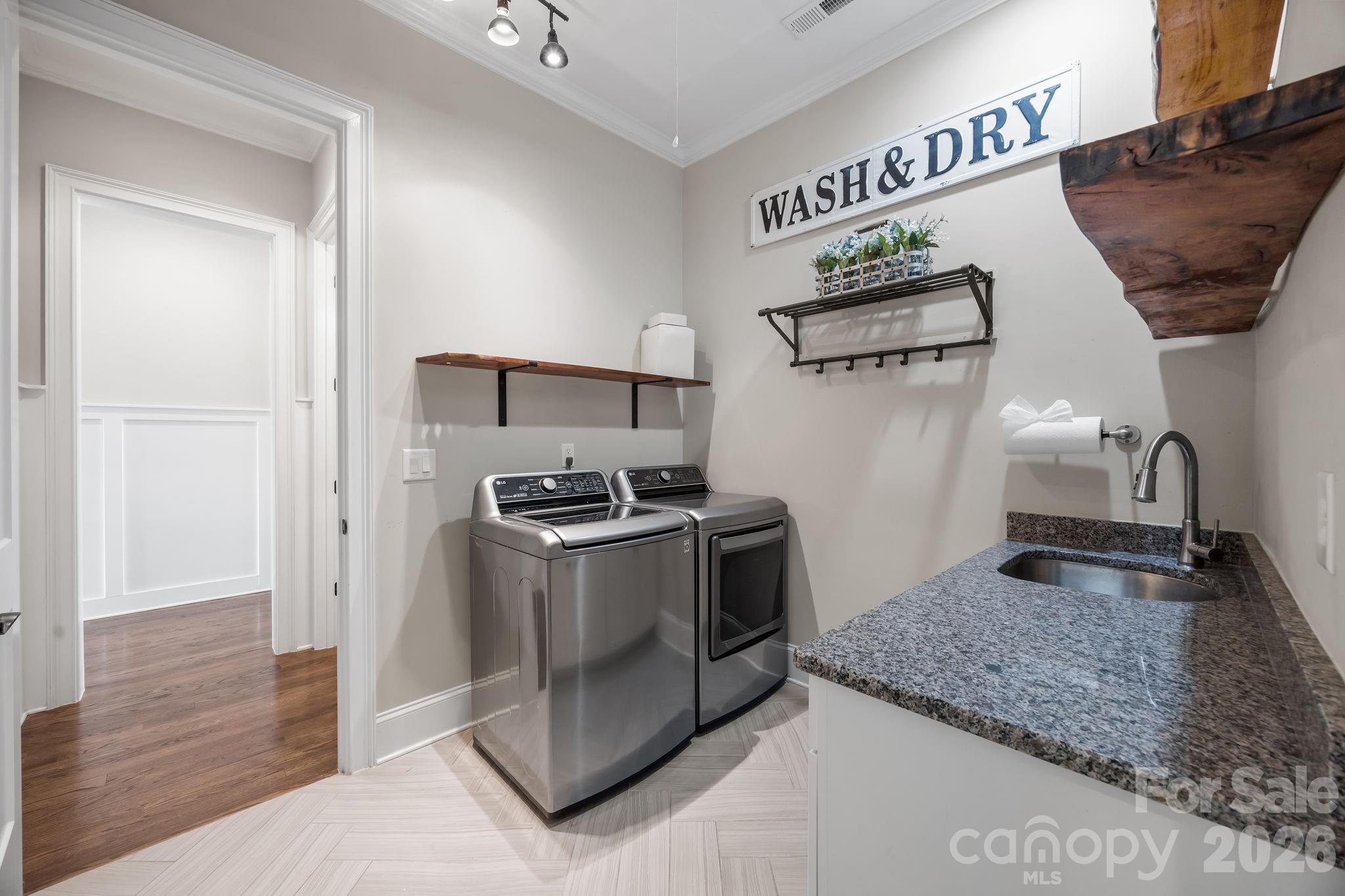 Laundry Room - 122 Sisters Cove Court, Mooresville