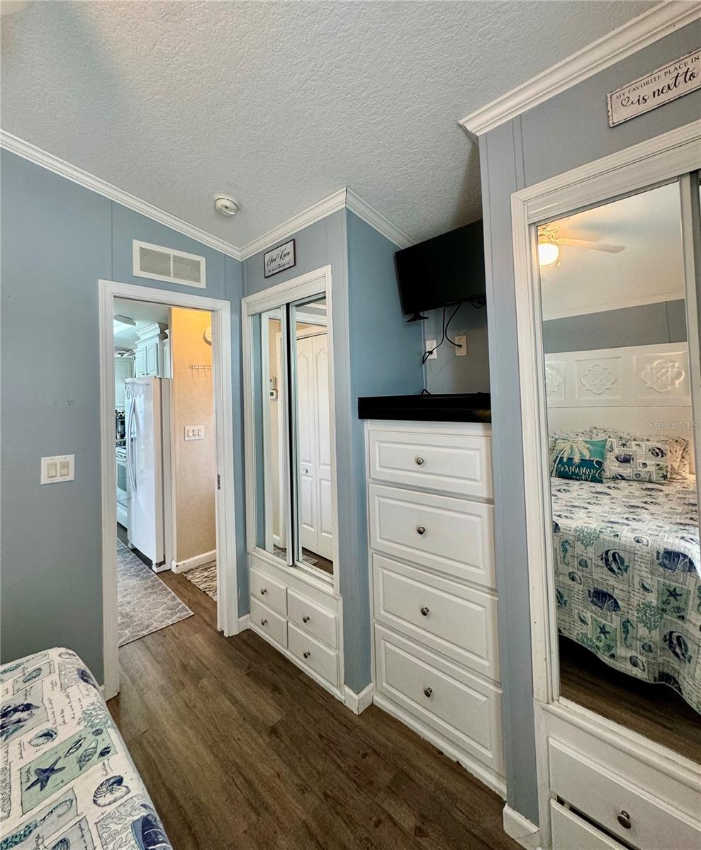 Built in closets - 300 ROYAL TROON LOOP, DAVENPORT