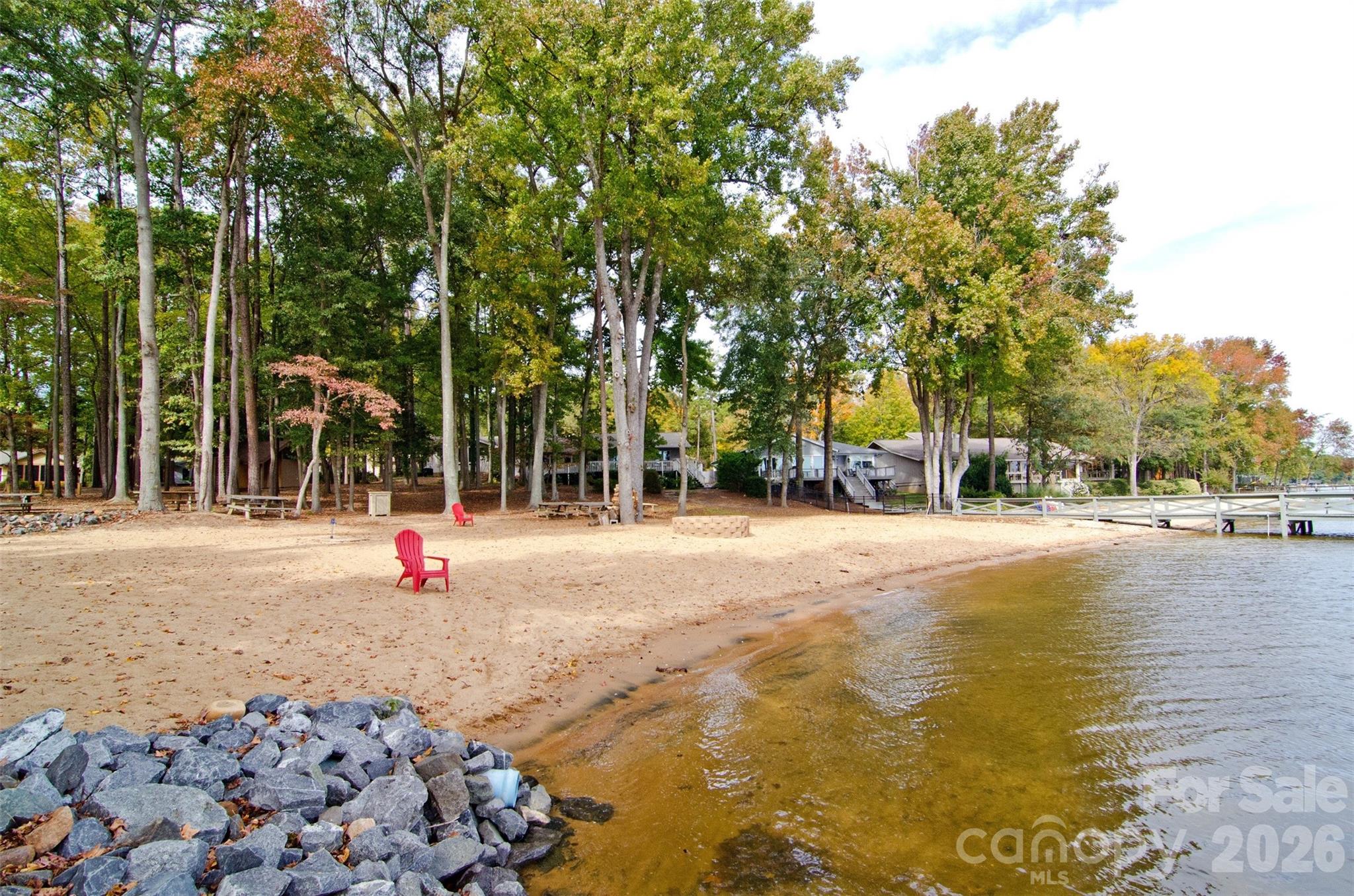 Community swimming beach - 114 Pine Grove Circle, Lake Wylie