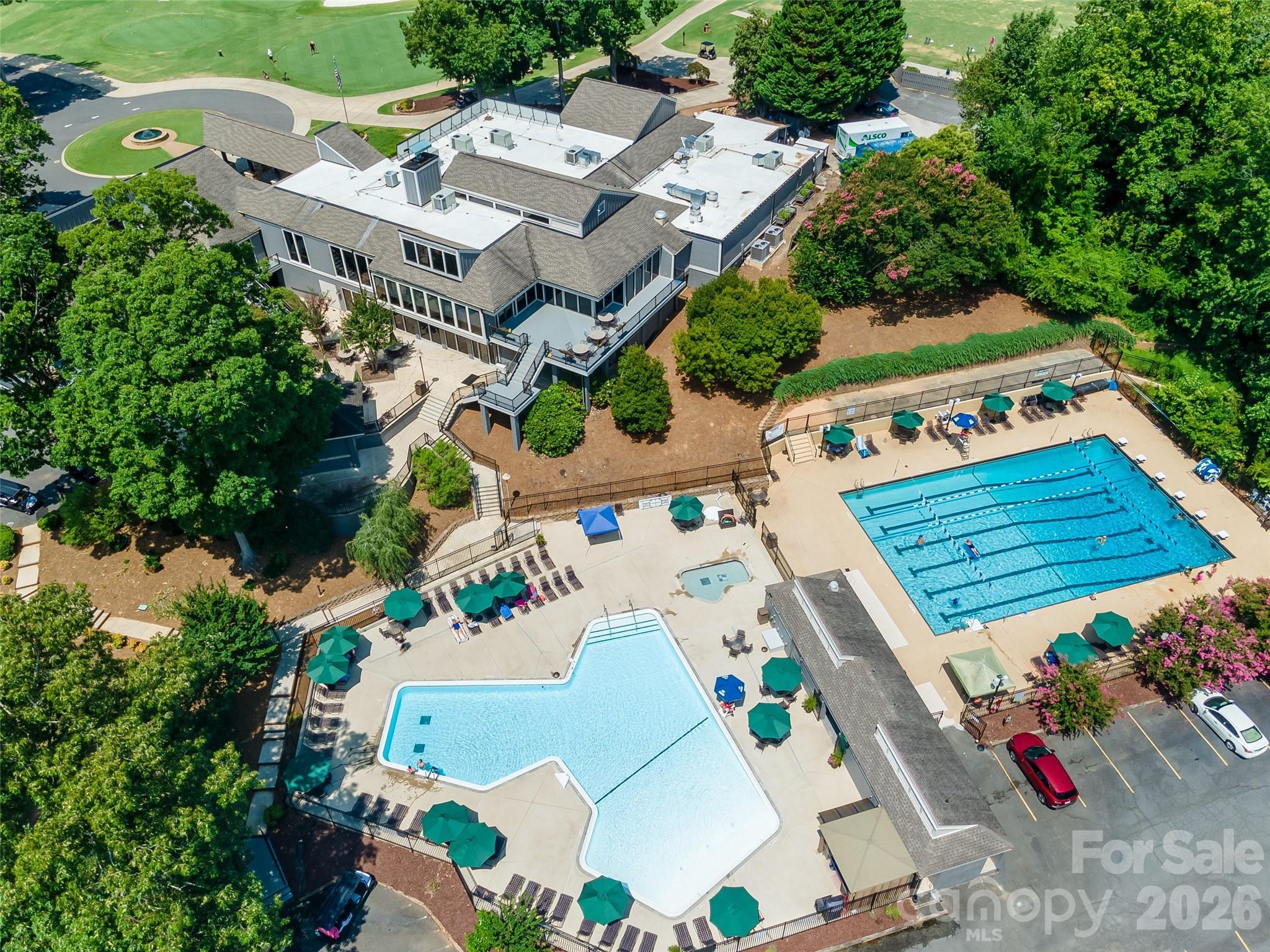 Country Club aerial view - 114 Pine Grove Circle, Lake Wylie