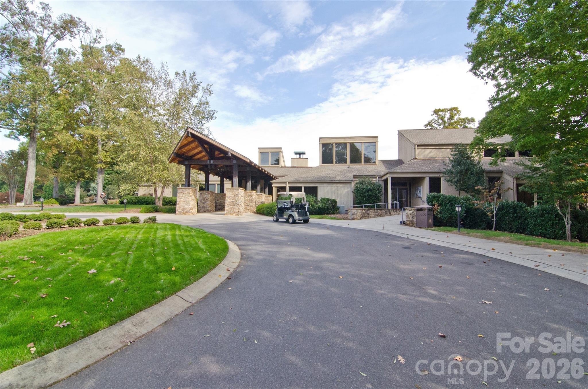 Country Club entrance - 114 Pine Grove Circle, Lake Wylie