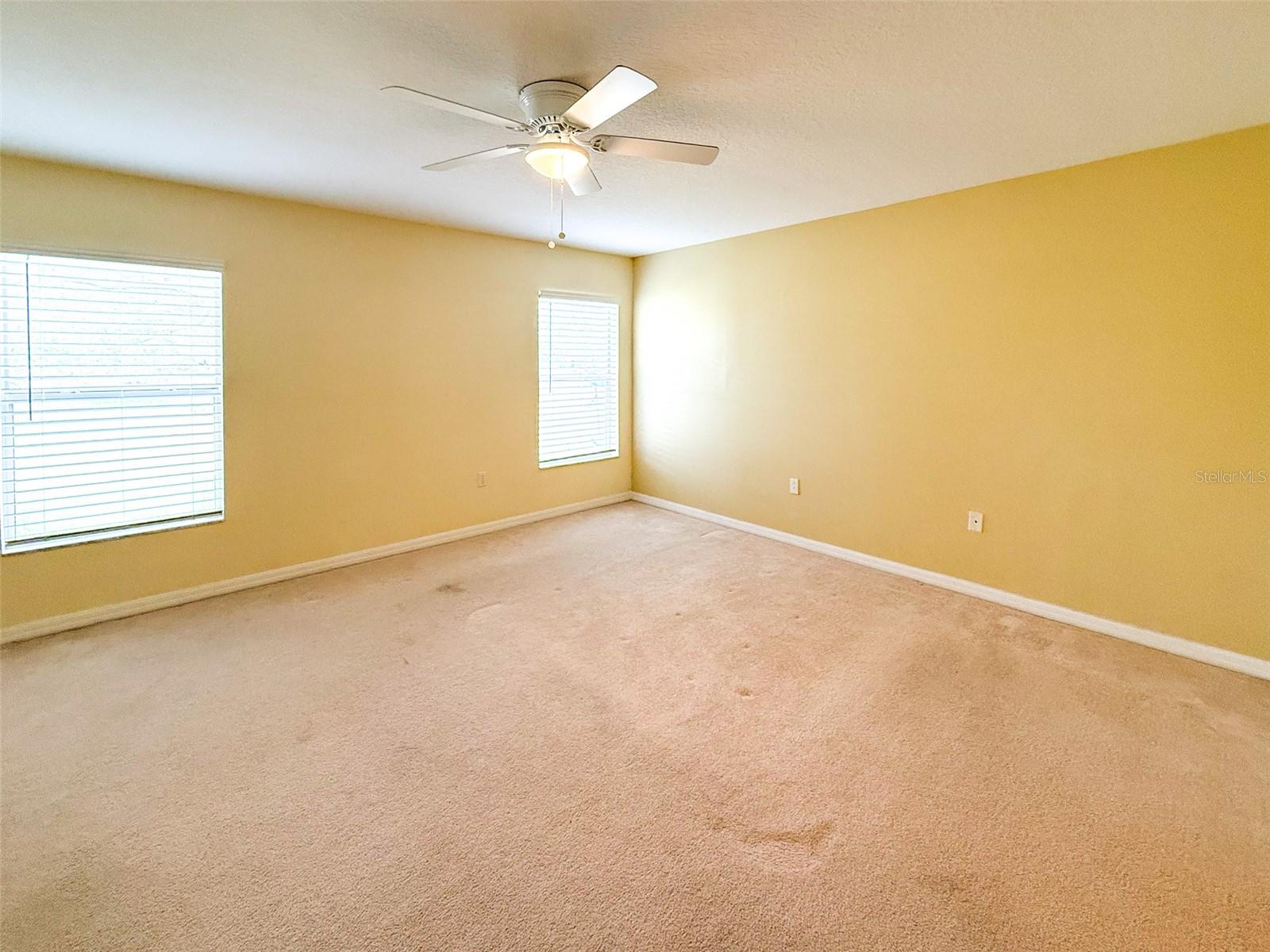 Villa at 18037 BAYWOOD FOREST DR, HUDSON, photo 16 of 45