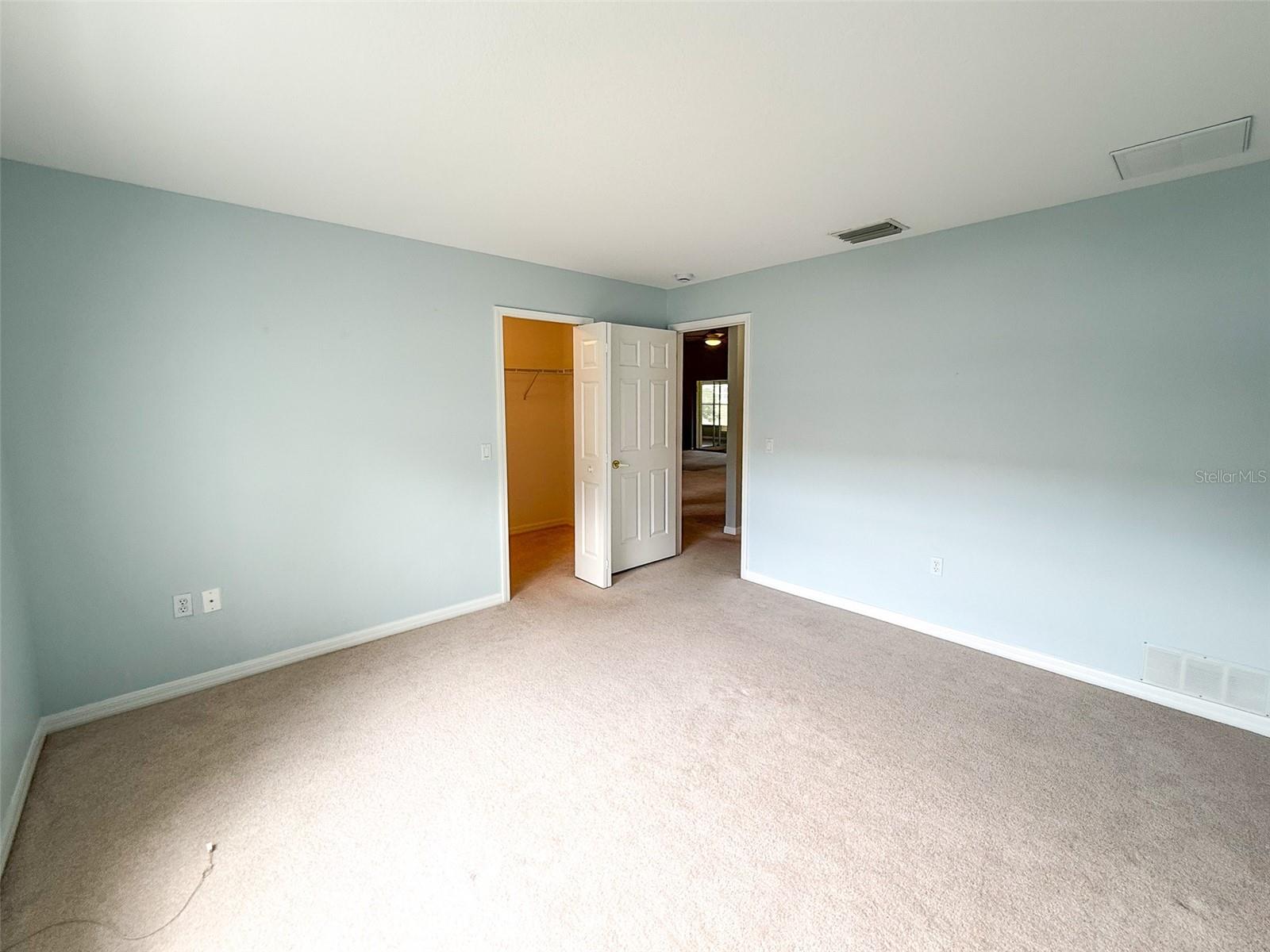 Villa at 18037 BAYWOOD FOREST DR, HUDSON, photo 24 of 45