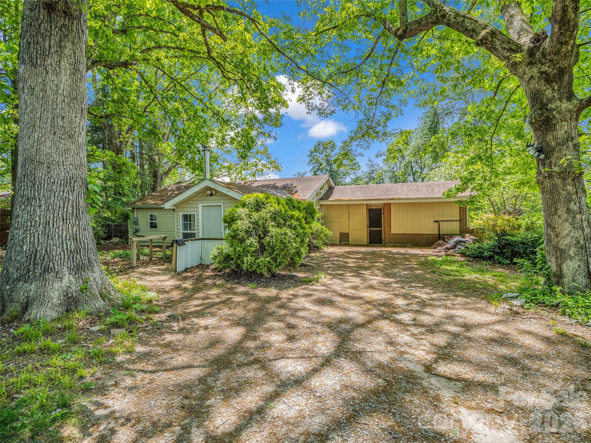 Back Entrance - 1916 Old Spartanburg Road, Hendersonville