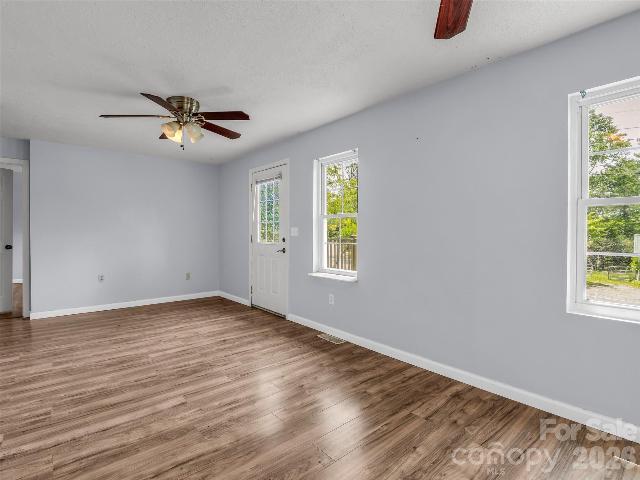 Living Room - 1916 Old Spartanburg Road, Hendersonville