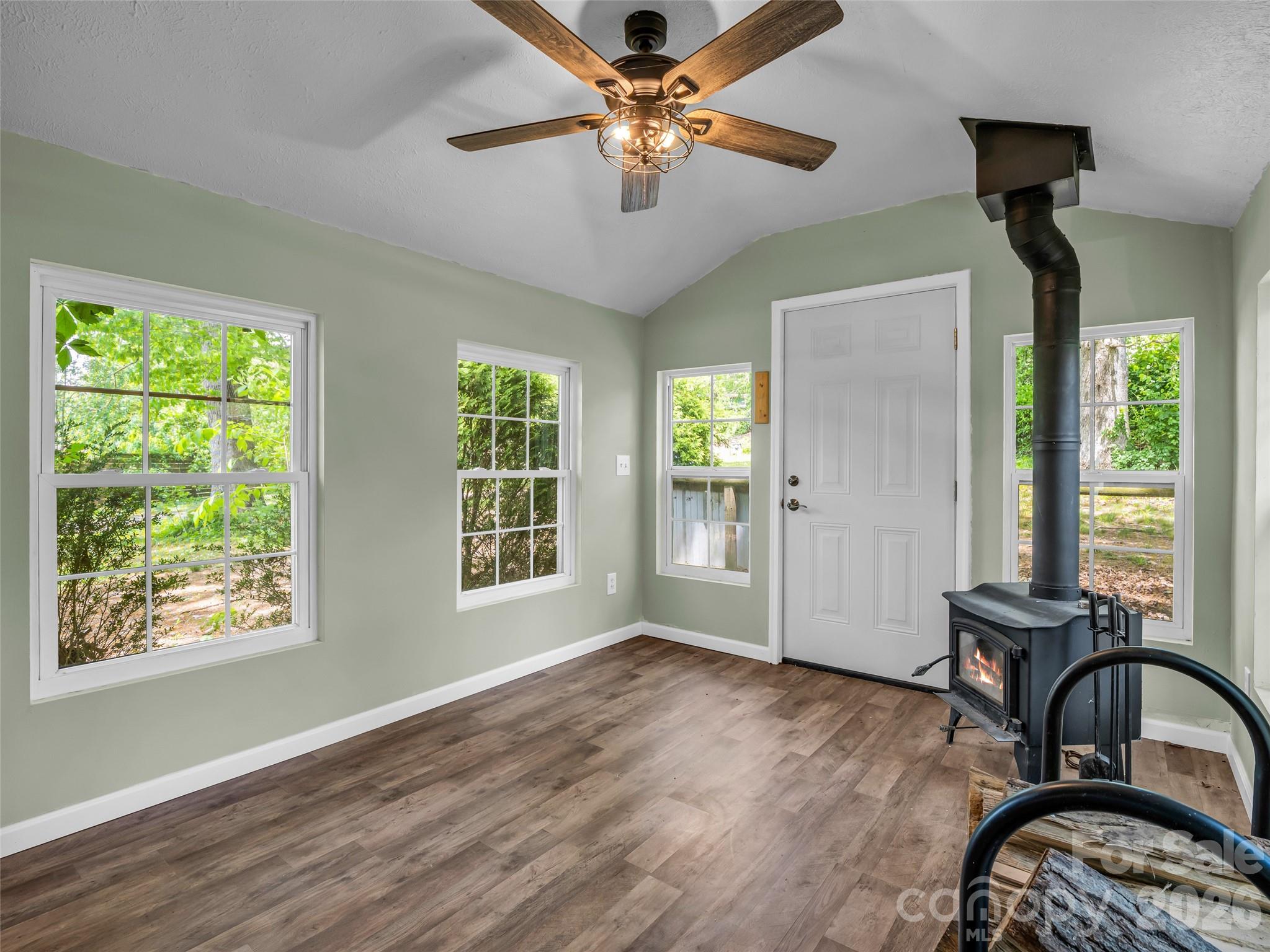Tons Of Natural Light - 1916 Old Spartanburg Road, Hendersonville