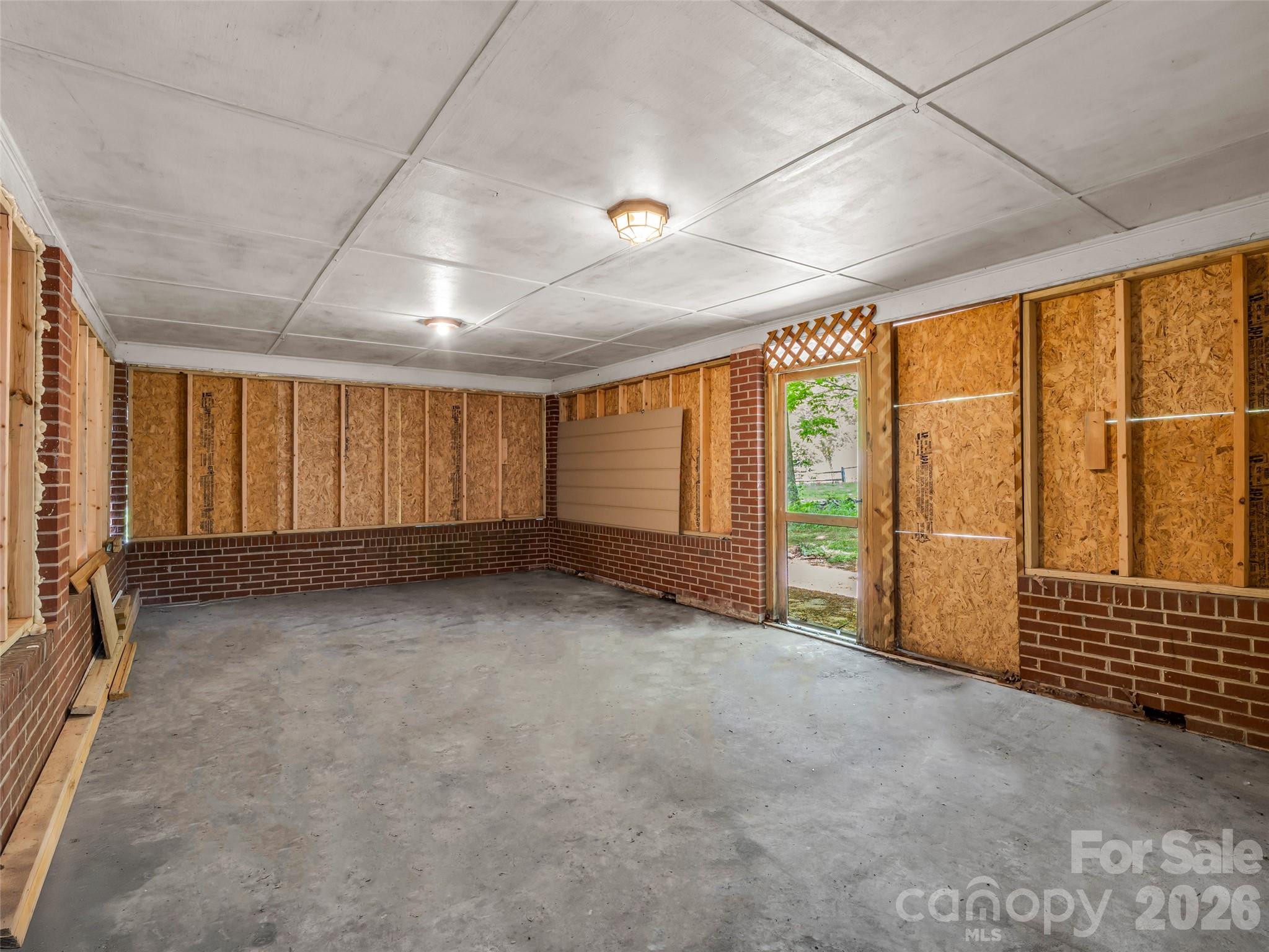 Storage Area - 1916 Old Spartanburg Road, Hendersonville