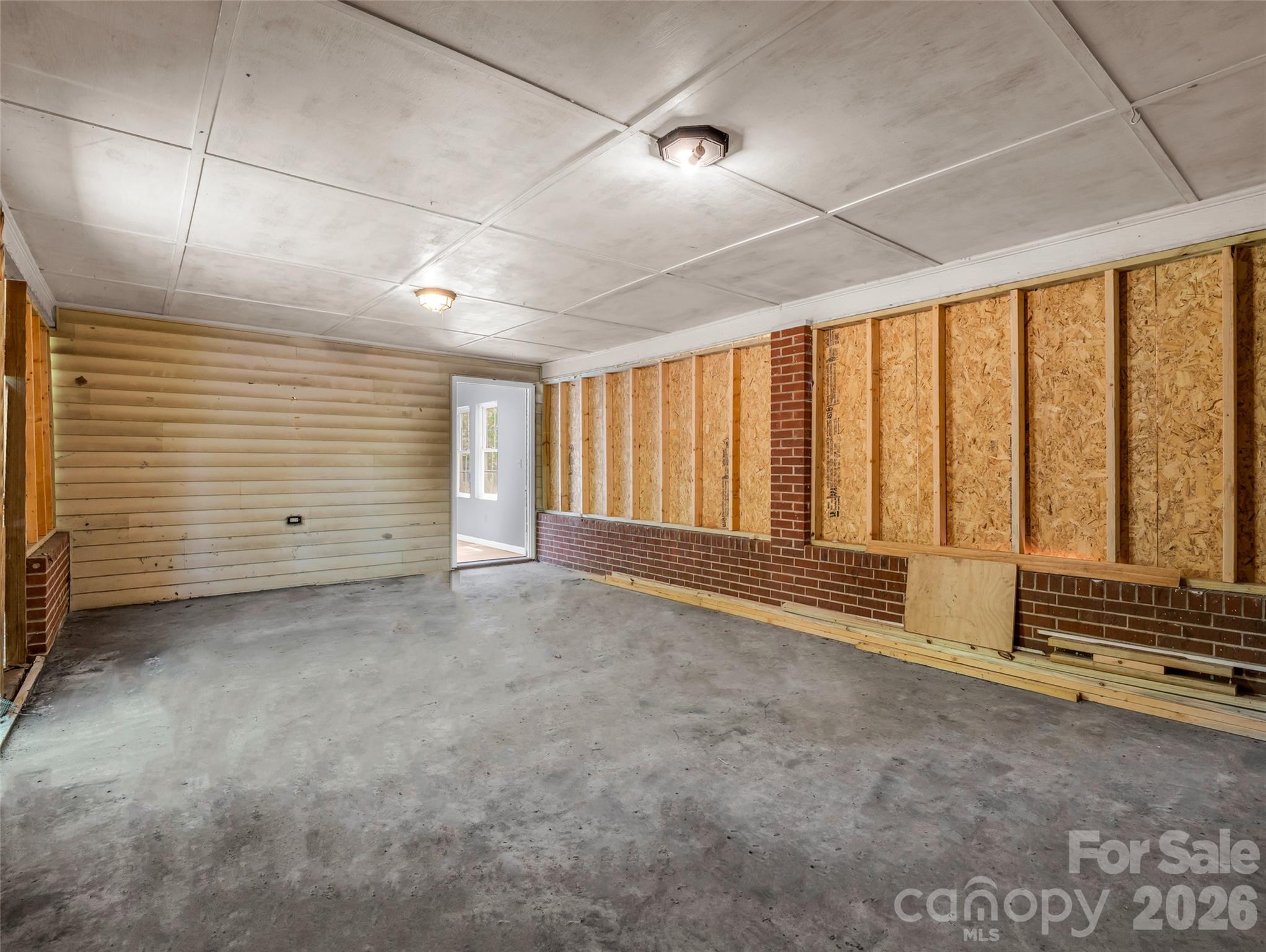 Storage Area - 1916 Old Spartanburg Road, Hendersonville