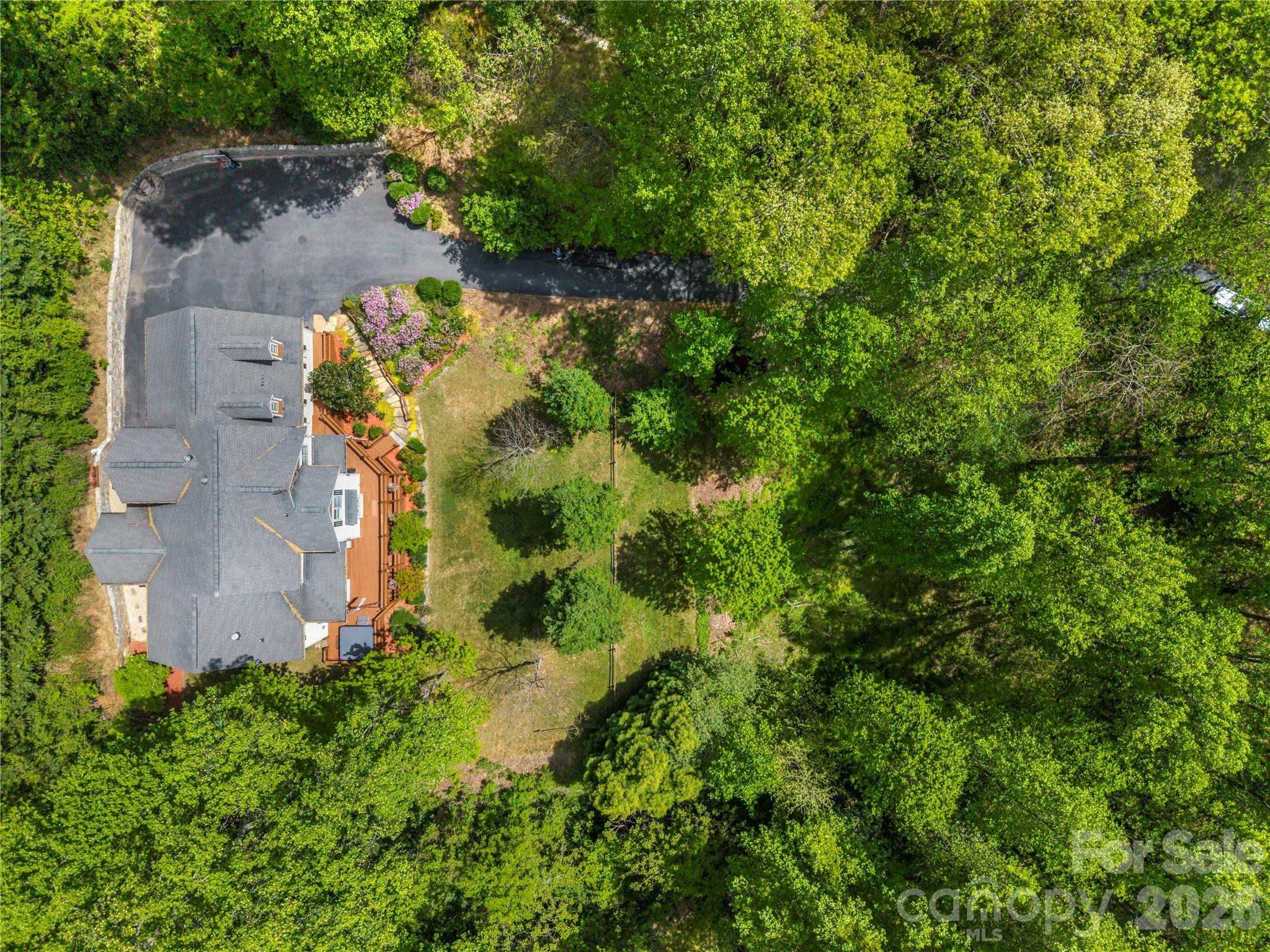 Single Family Residence at 128 Churchill Downs Drive, Fairview, photo 40 of 48