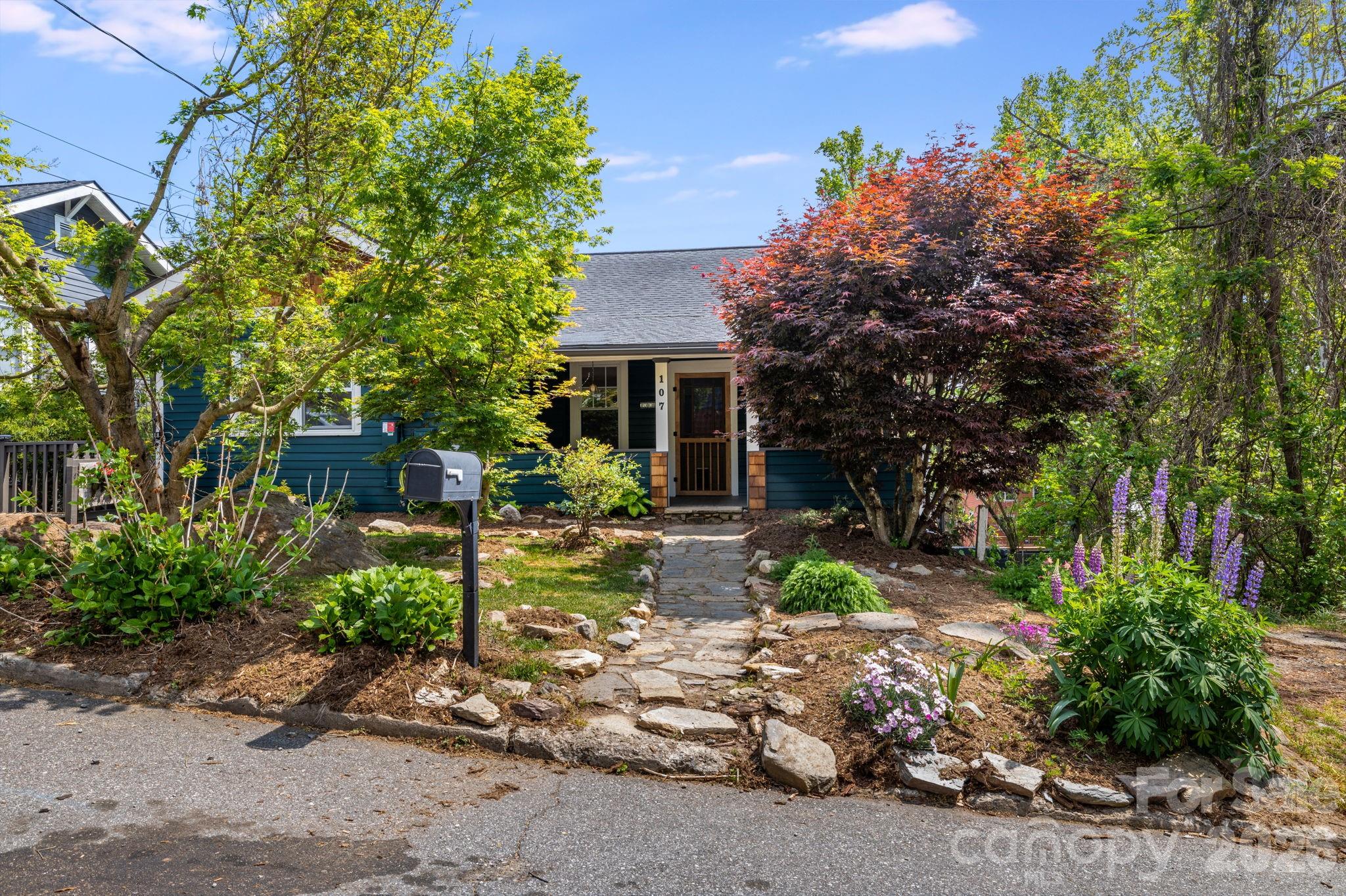 Triplex at 107 Courtland Avenue, Asheville