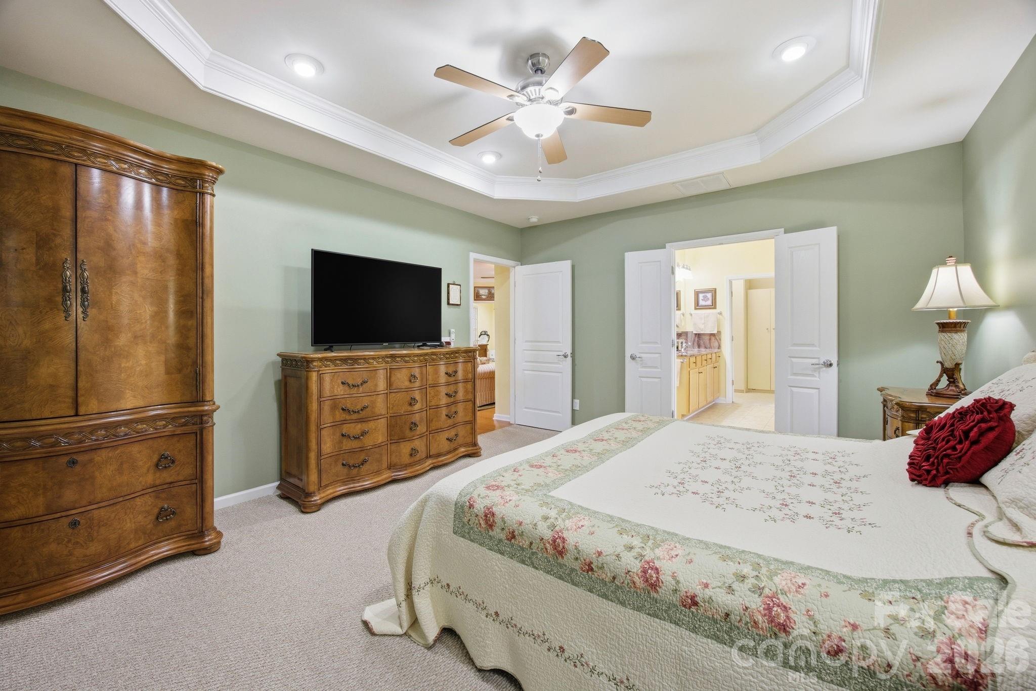Single Family Residence at 23119 kingfisher Drive, Fort Mill, photo 10 of 50