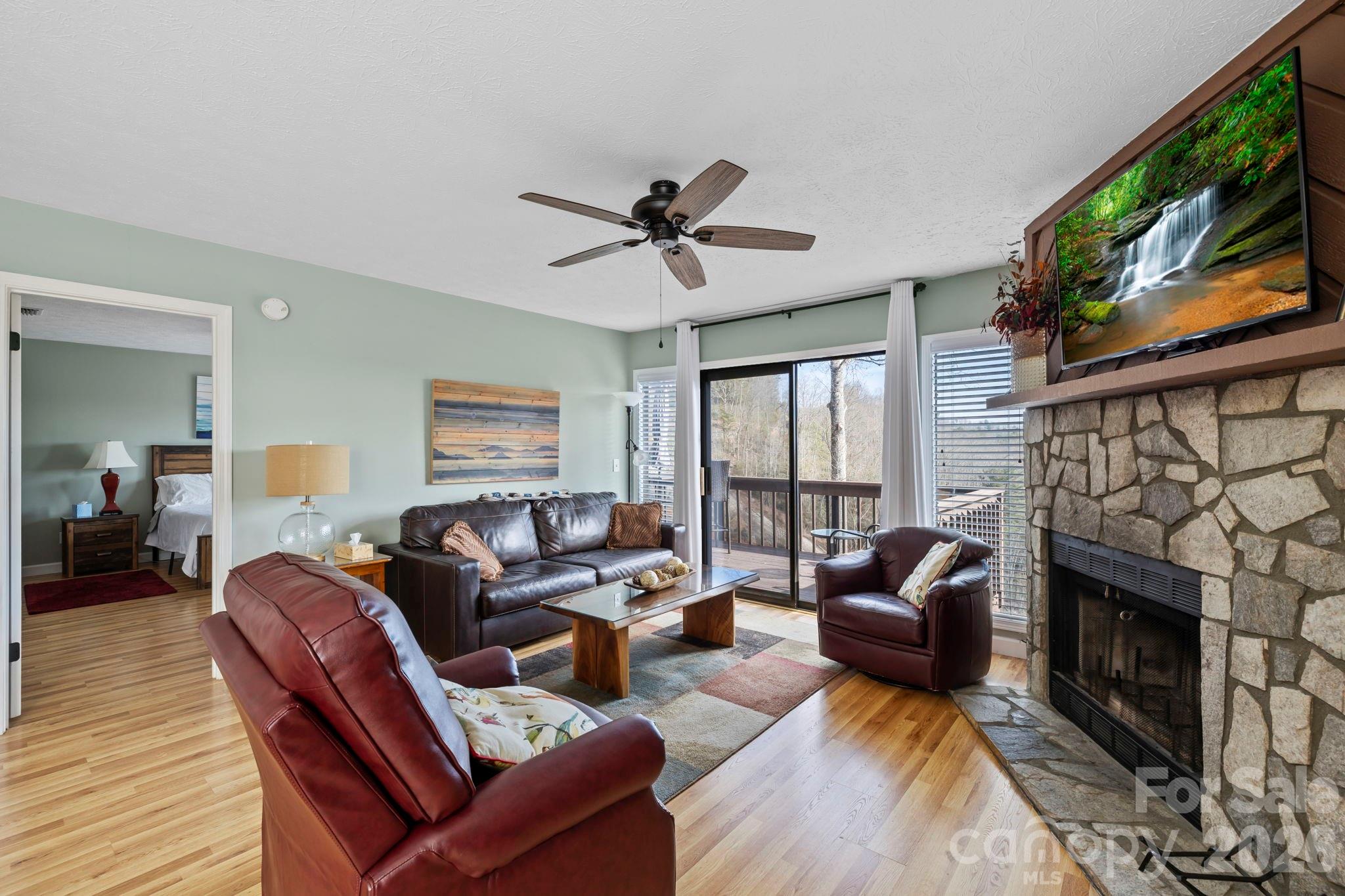Open Concept Living Area w/Fireplace - 78 Upper Tanglewood Road, Lake Toxaway
