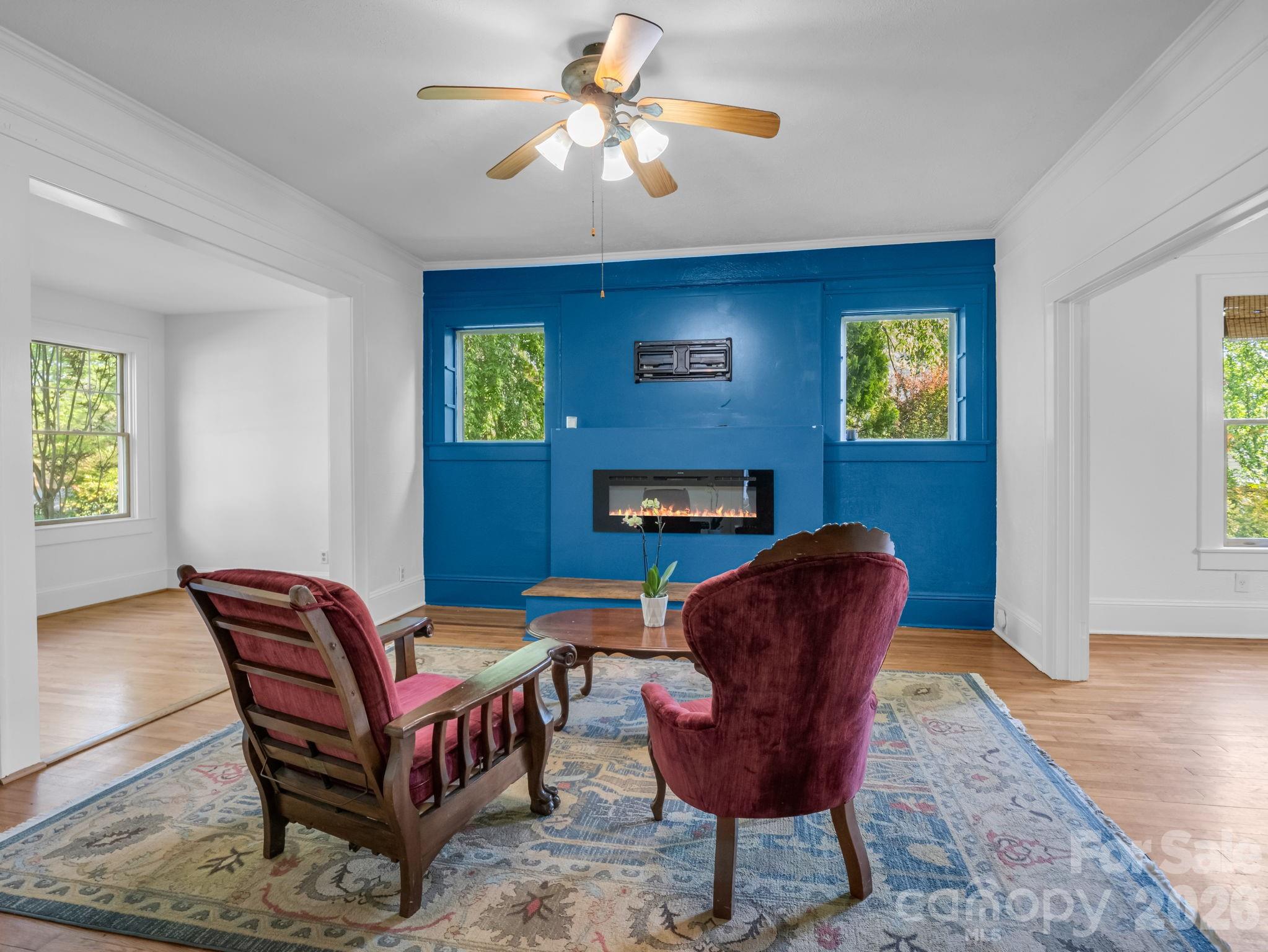 Single Family Residence at 1534 Kensington Road, Hendersonville, photo 11 of 42