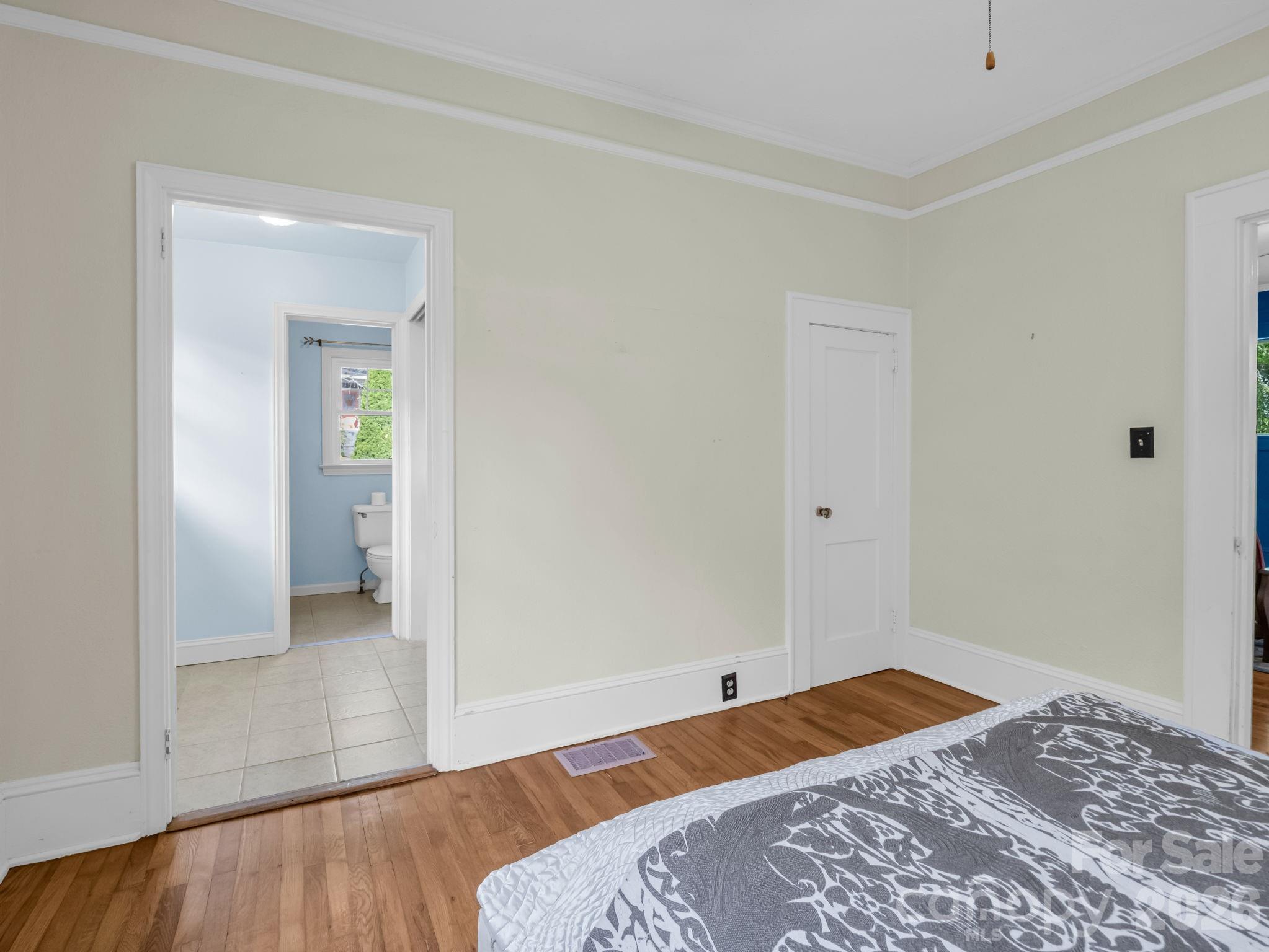 Single Family Residence at 1534 Kensington Road, Hendersonville, photo 22 of 42