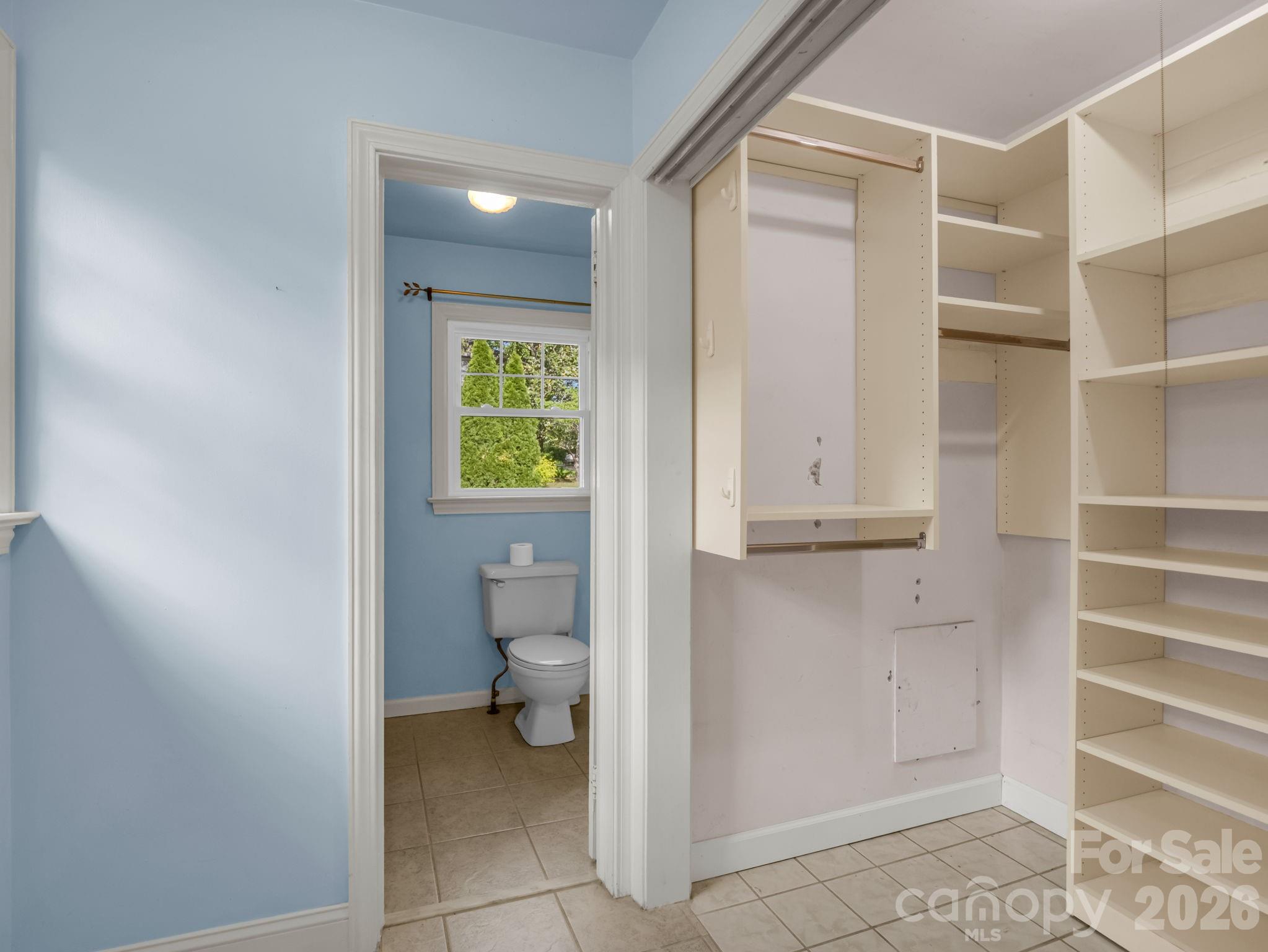 walk in closet, primary - 1534 Kensington Road, Hendersonville