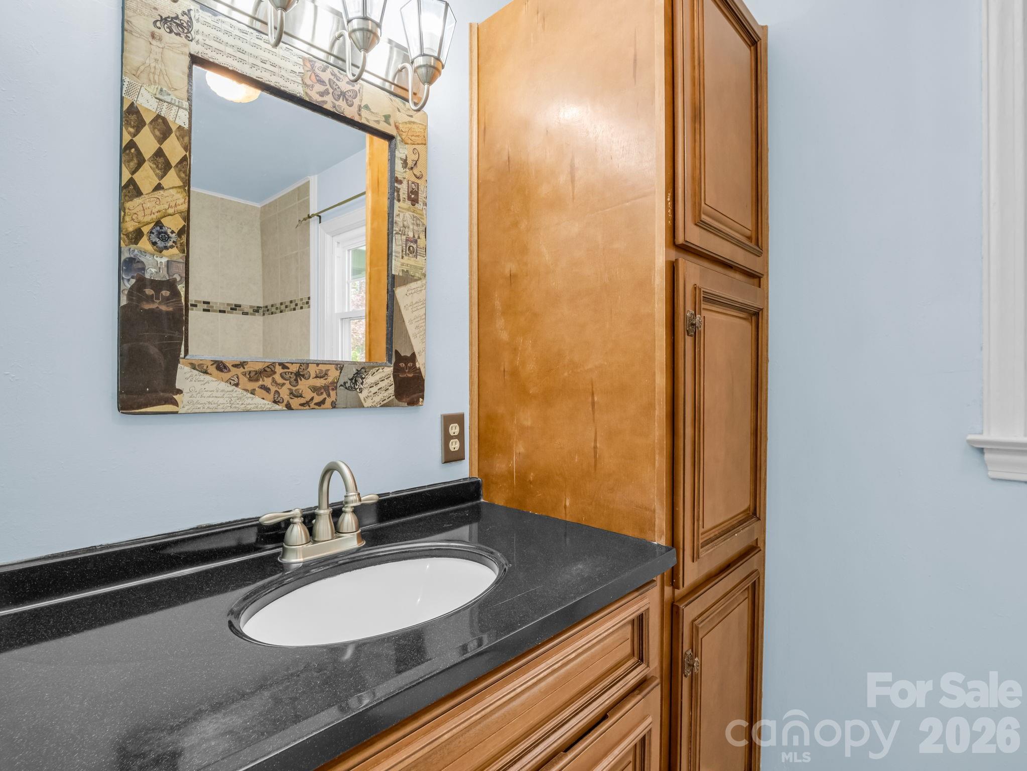 primary en suite bathroom - 1534 Kensington Road, Hendersonville