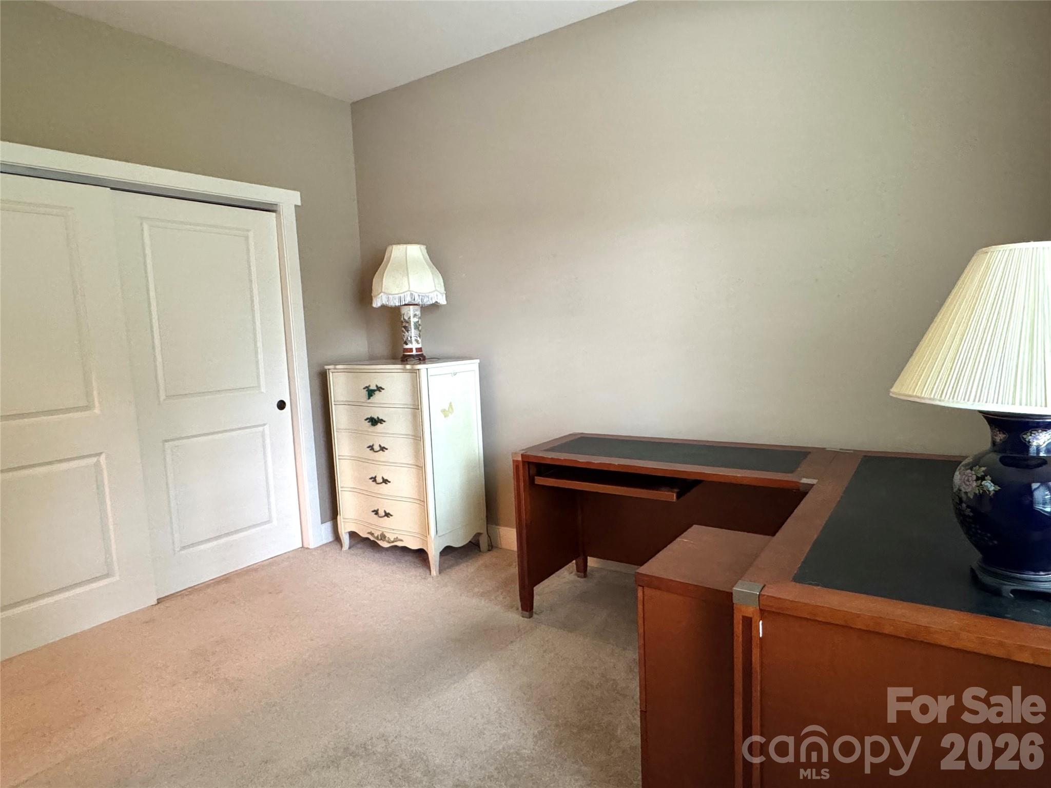 Single Family Residence at 894 Dunroy Drive, Hendersonville, photo 37 of 39