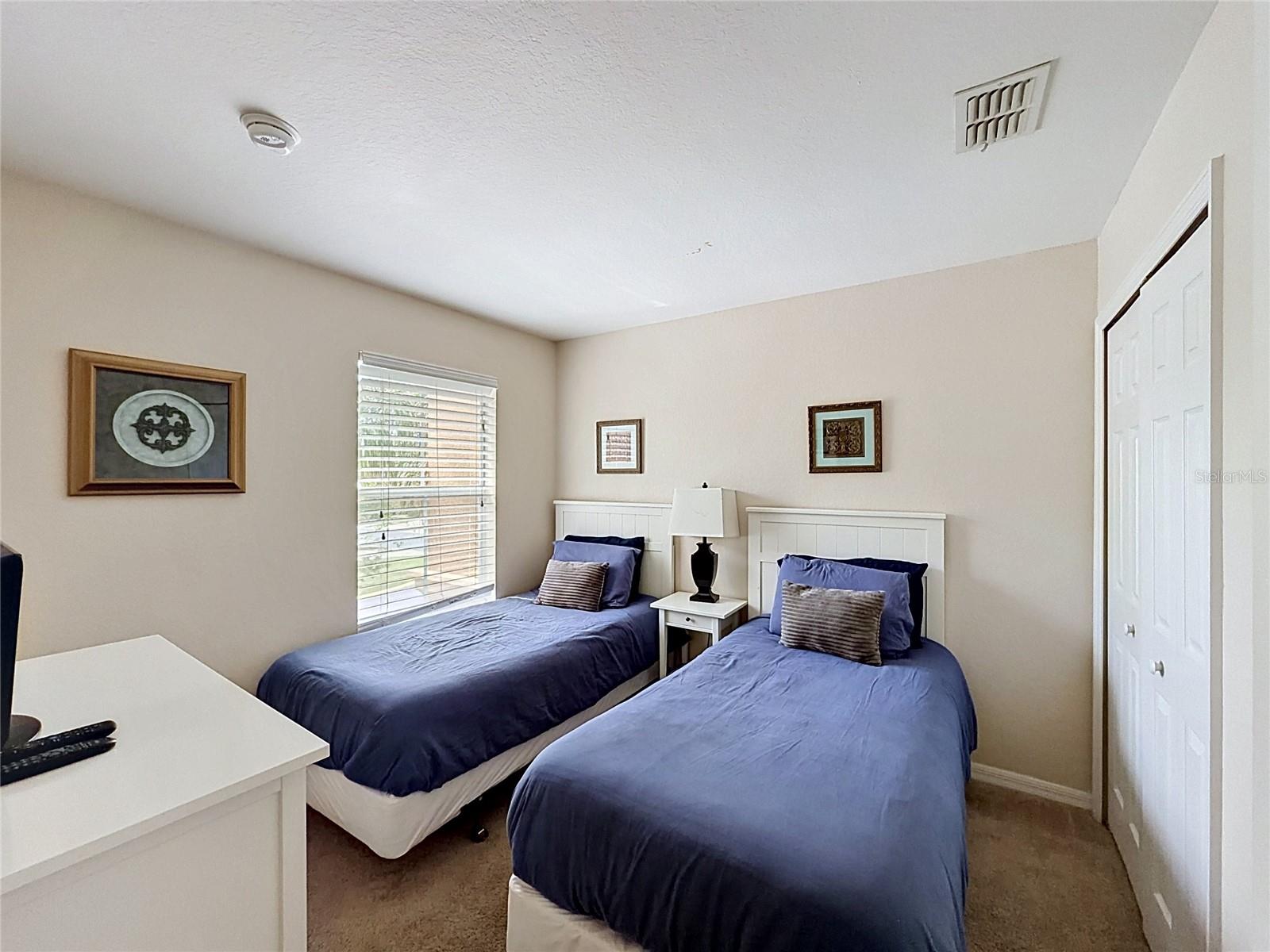 Townhouse at 244 CAPRI DR, DAVENPORT, photo 23 of 41