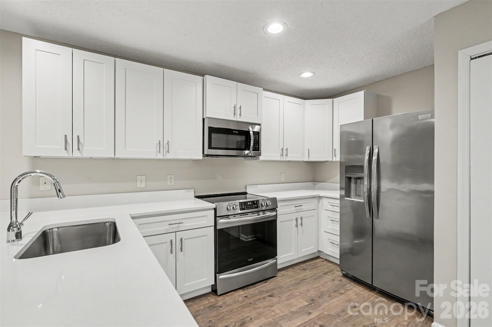 Single Family Residence at 9060 Tulagi Court, Tega Cay, photo 12 of 29