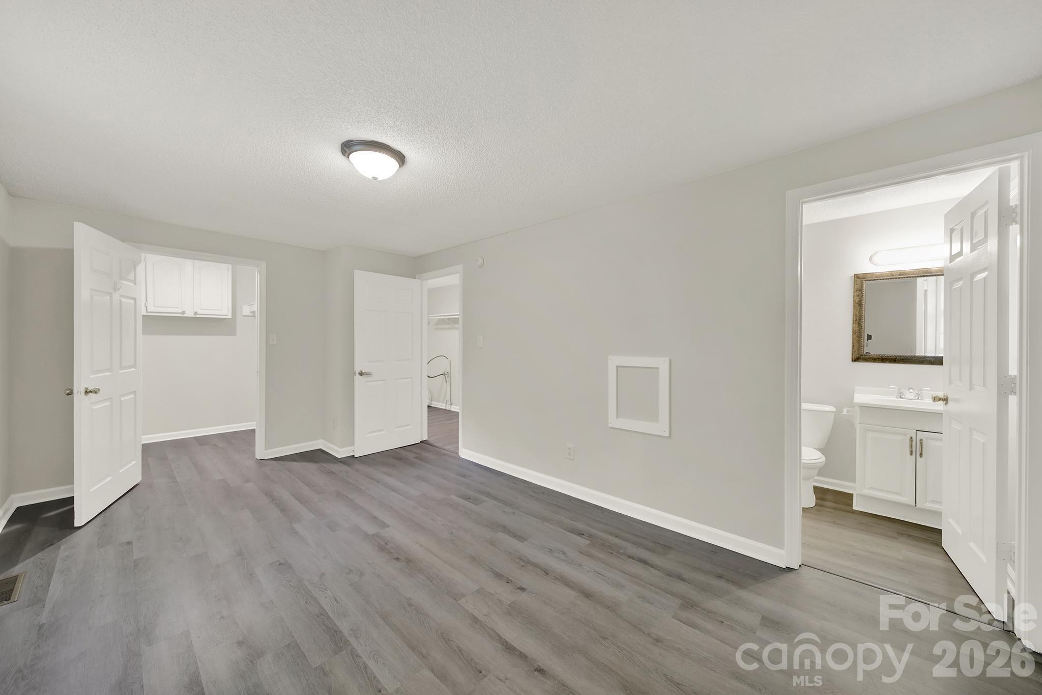 Single Family Residence at 807 Evening Shade Lane, Gastonia, photo 11 of 22