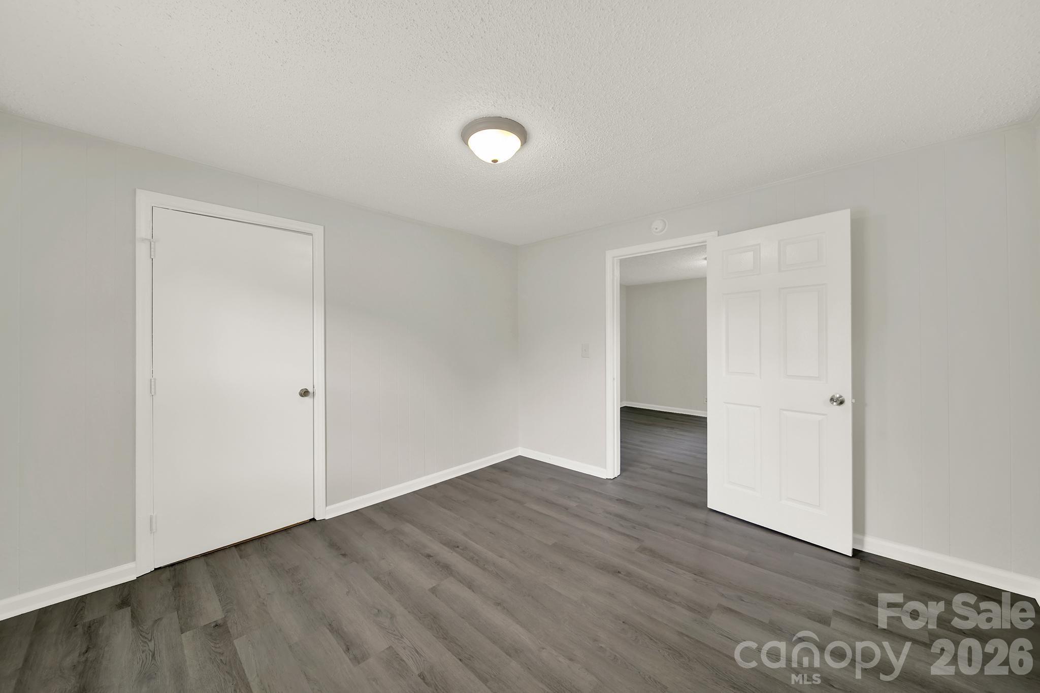 Single Family Residence at 807 Evening Shade Lane, Gastonia, photo 18 of 22