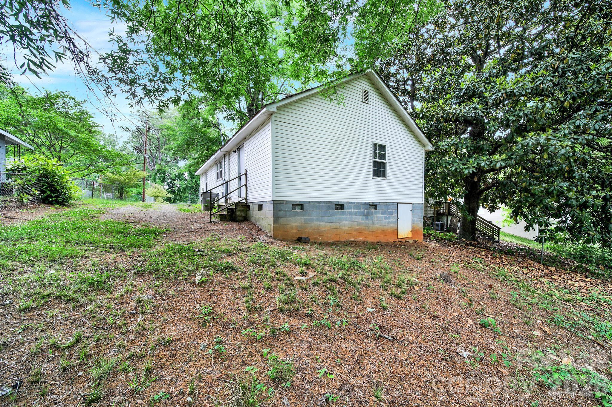 Single Family Residence at 807 Evening Shade Lane, Gastonia, photo 22 of 22