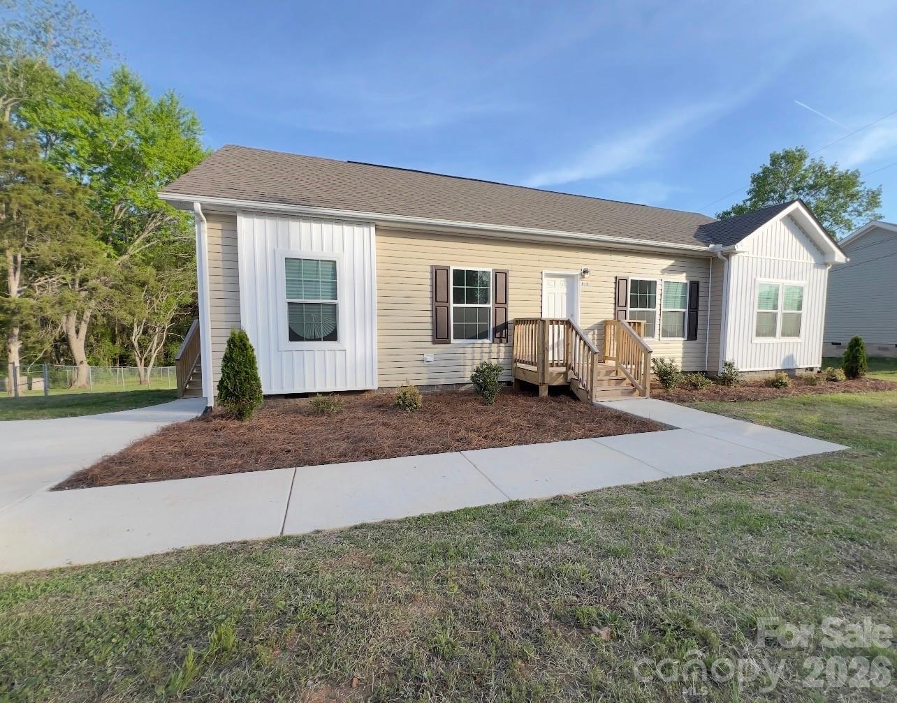 Front View2 - 819 Wellwood Avenue, Statesville