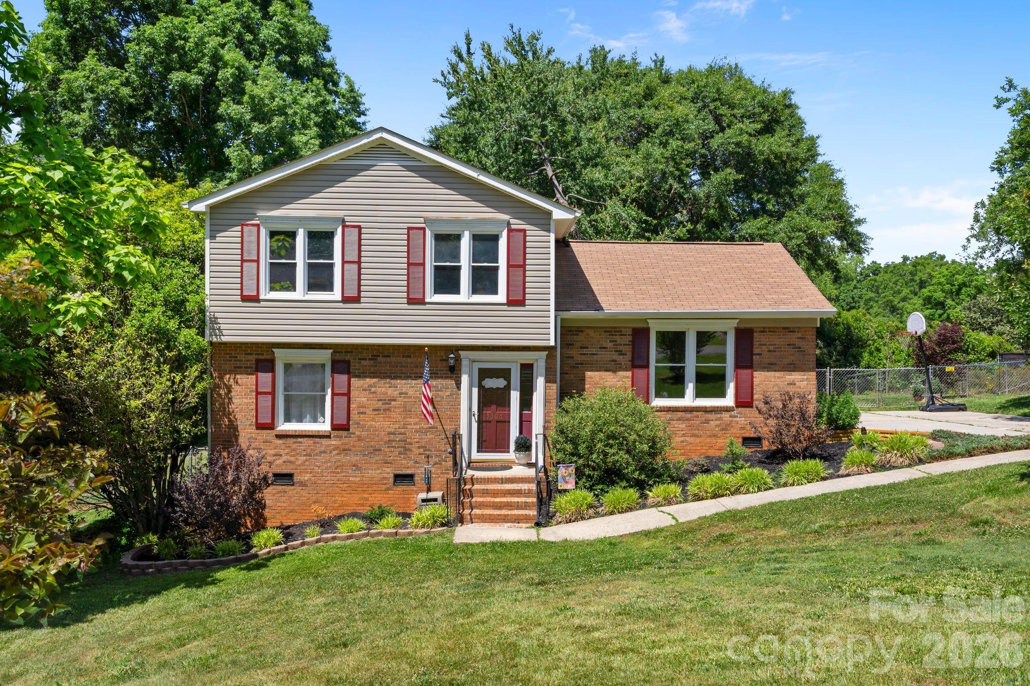 3306 Tamworth Lane