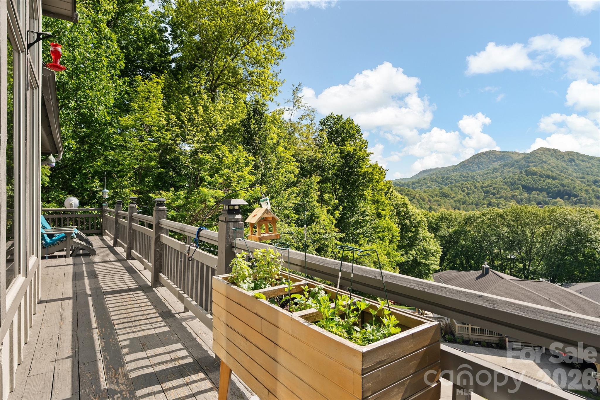 Single Family Residence at 266 Hawks Crest Drive, Waynesville, photo 5 of 43