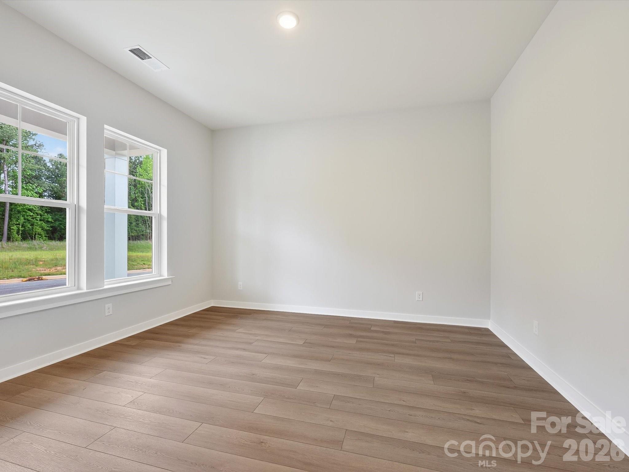 Single Family Residence at 333 Portree Street, Rock Hill, photo 5 of 35