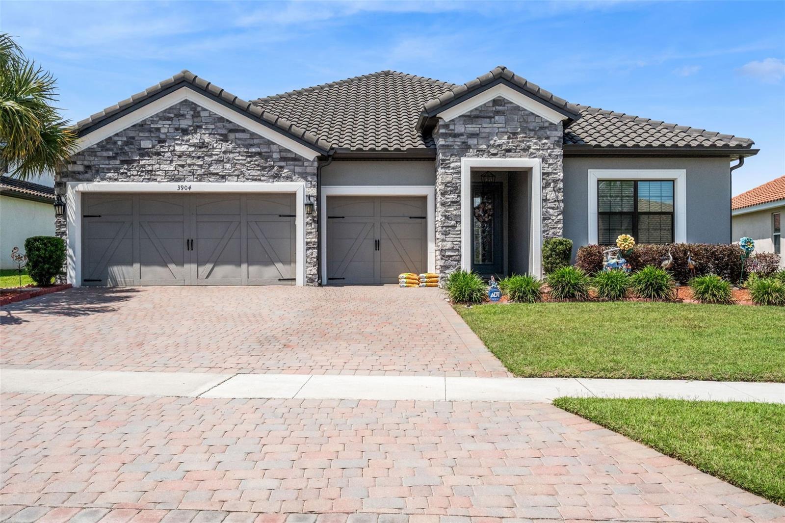 3904 REDFIN PL