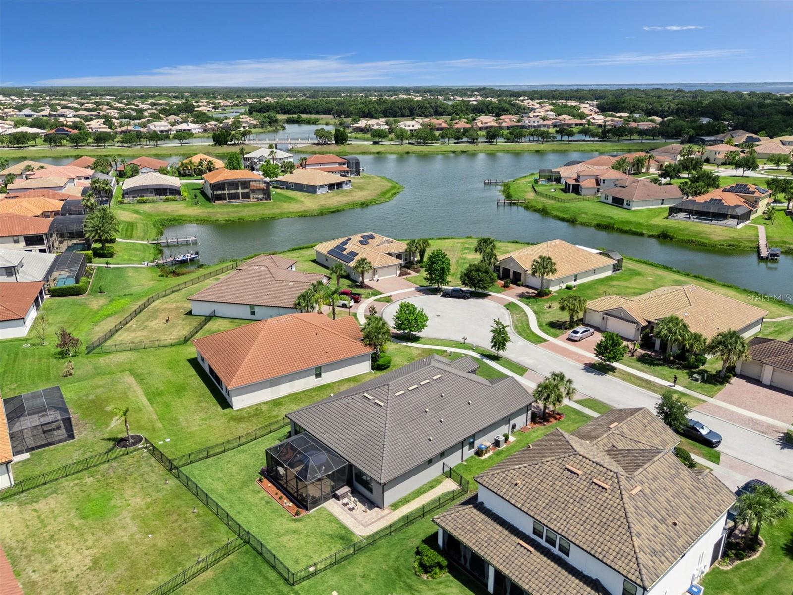 Single Family Residence at 3904 REDFIN PL, KISSIMMEE, photo 35 of 48