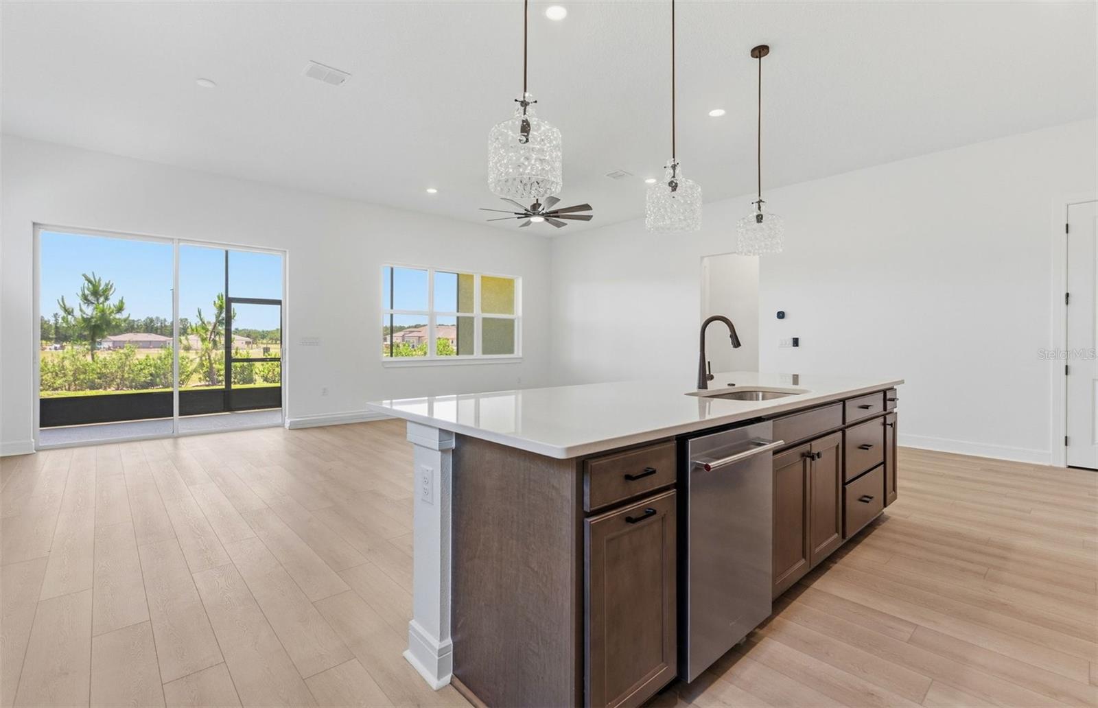 Center Island w/Storage - 8439 SW 58TH LOOP, OCALA