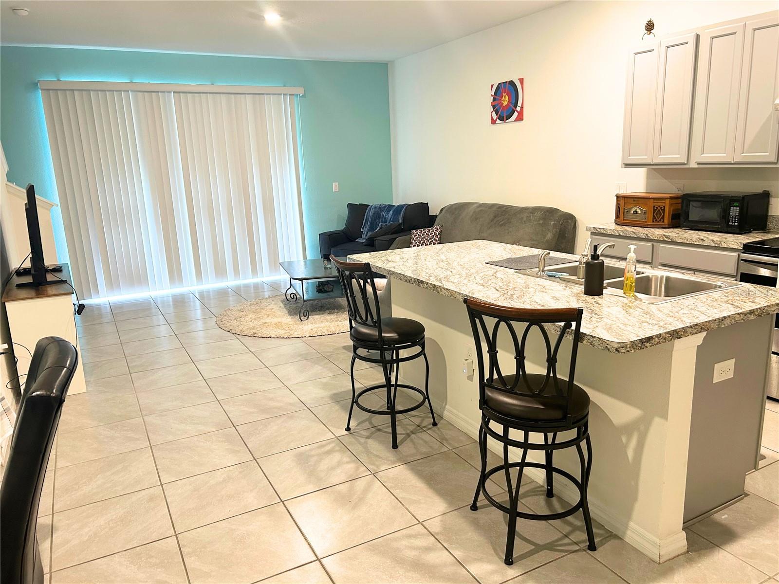 Kitchen - 305 FELTRIM RESERVE BLVD, DAVENPORT
