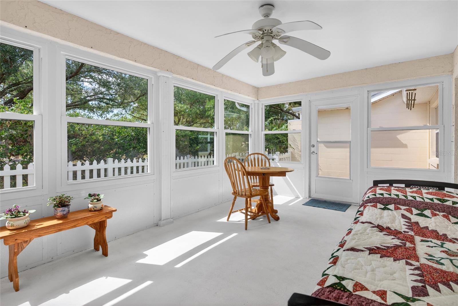 Florida Room - 9060 SW 96TH LN #B, OCALA