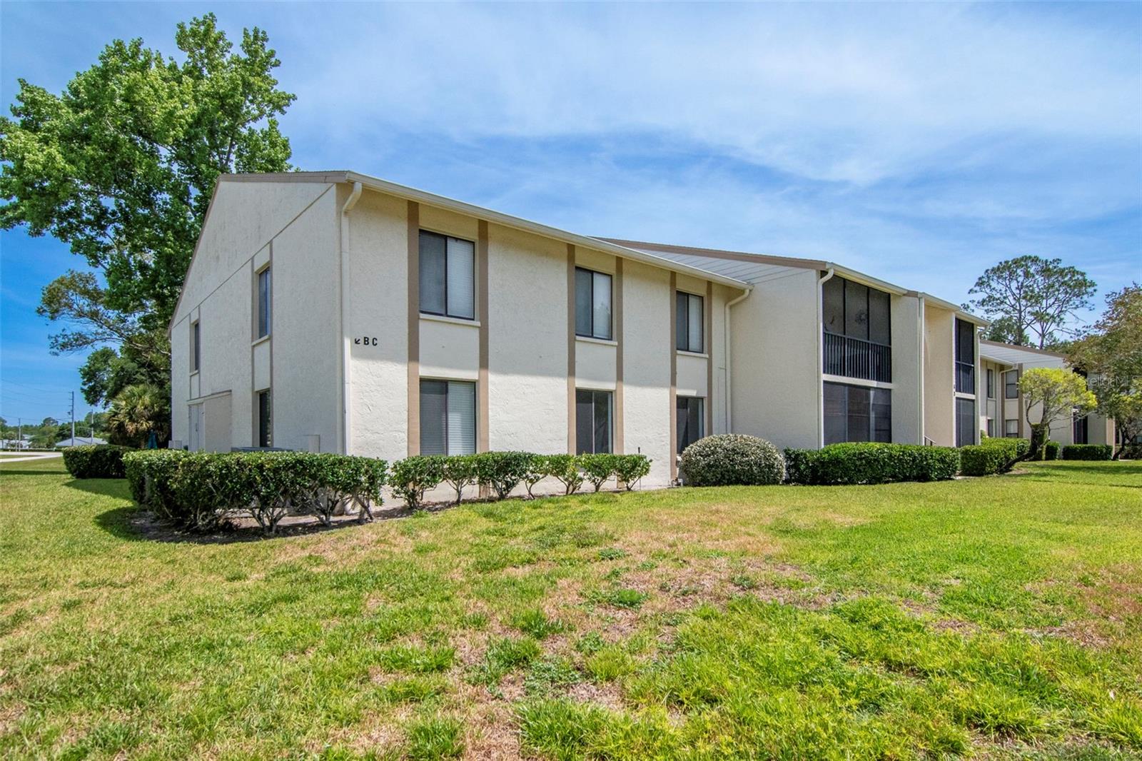 End Unit - 3211 LAKE PINE WAY E #A1, TARPON SPRINGS