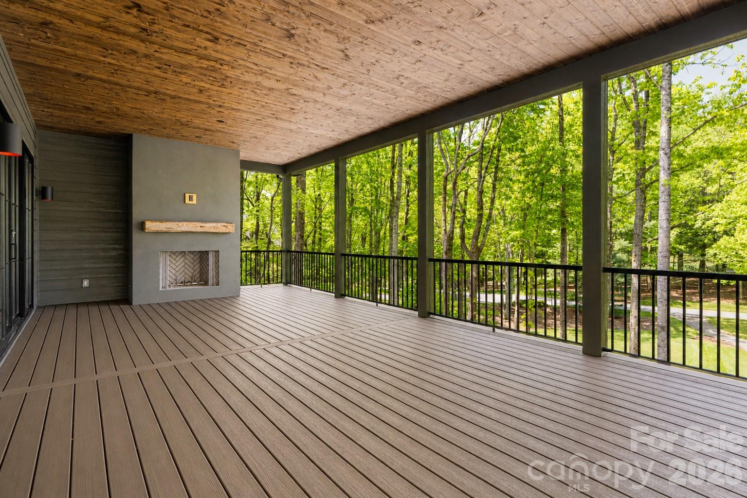 Covered Back Deck - 99 Little Cherokee Ridge, Hendersonville