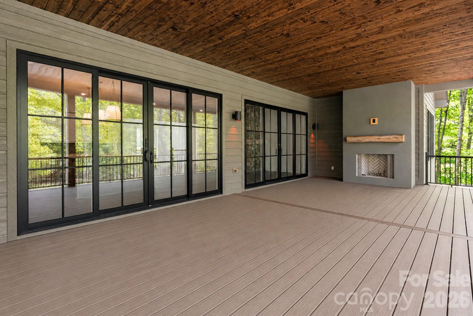 Covered Back Deck - 99 Little Cherokee Ridge, Hendersonville