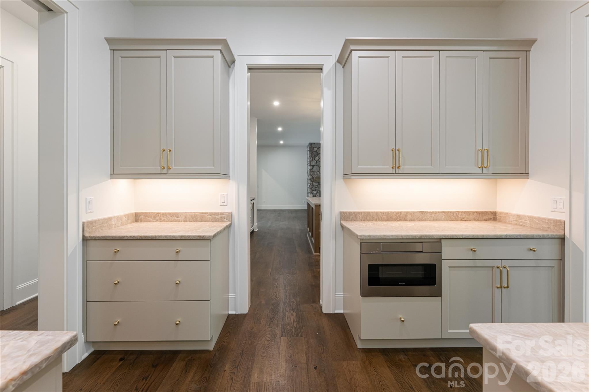Scullery - 99 Little Cherokee Ridge, Hendersonville